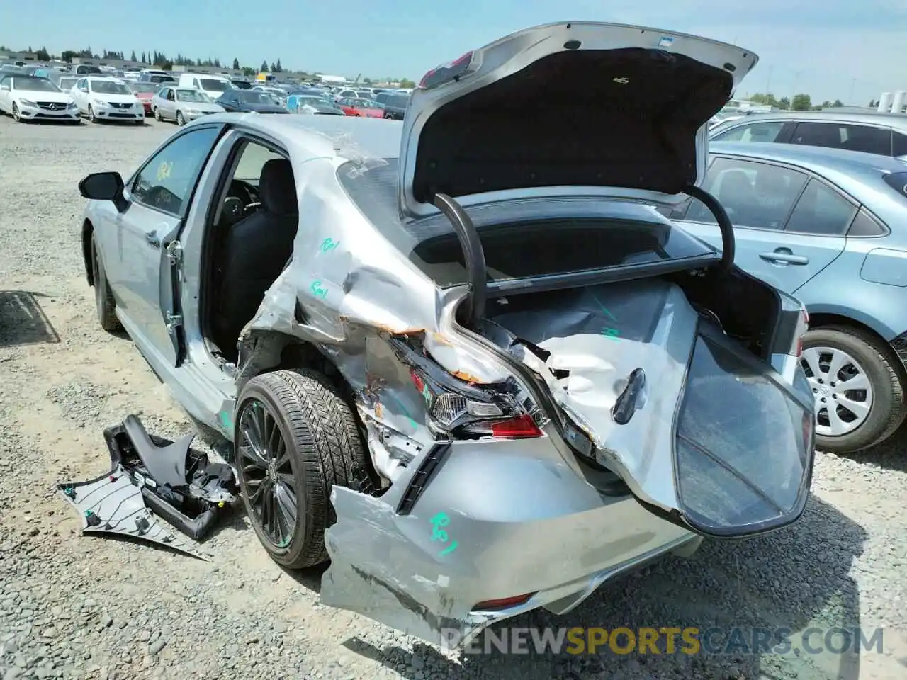 9 Photograph of a damaged car 4T1G11AK3MU490235 TOYOTA CAMRY 2021