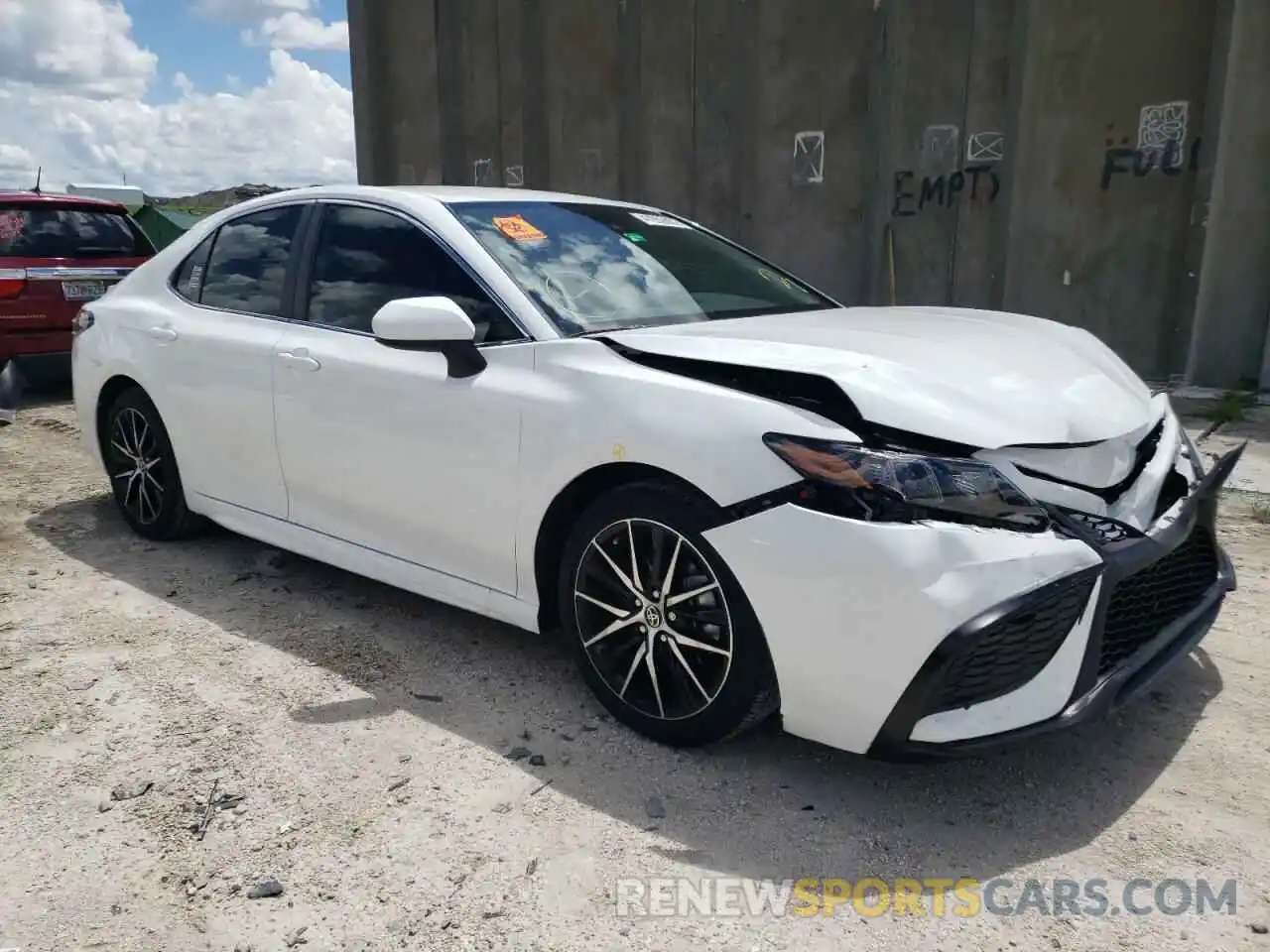 1 Photograph of a damaged car 4T1G11AK3MU491501 TOYOTA CAMRY 2021