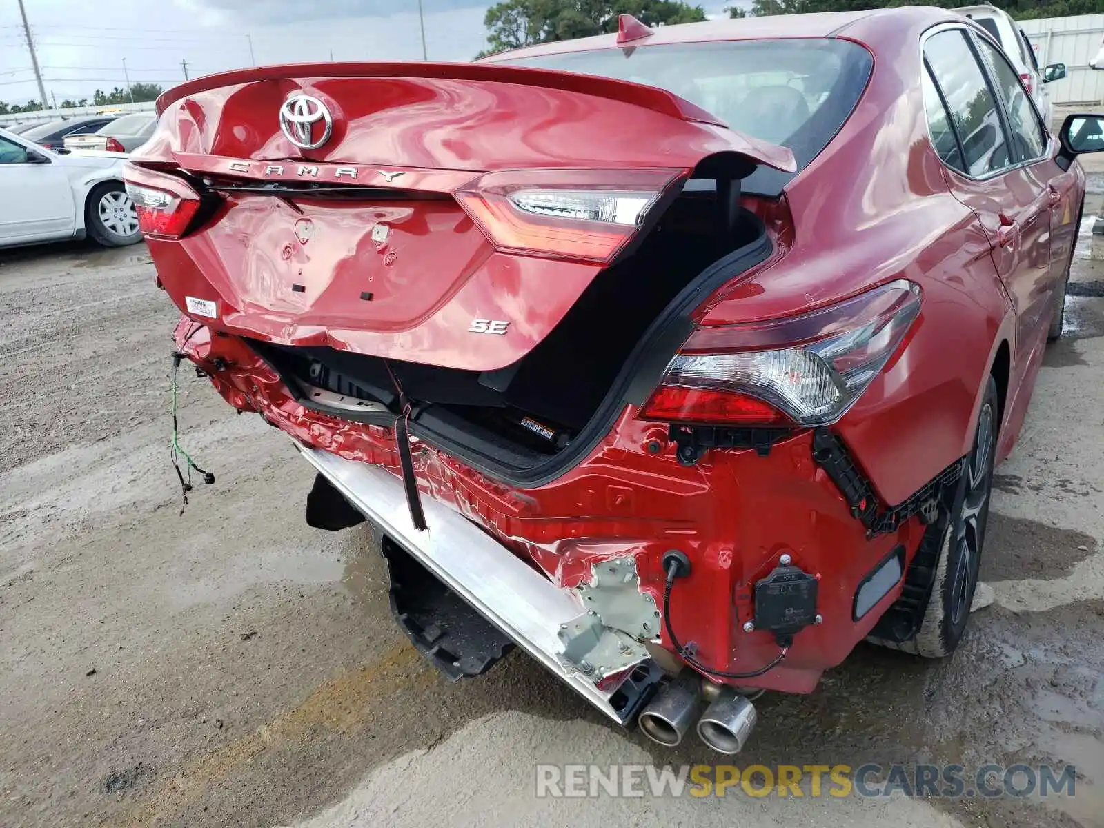 9 Photograph of a damaged car 4T1G11AK3MU495855 TOYOTA CAMRY 2021