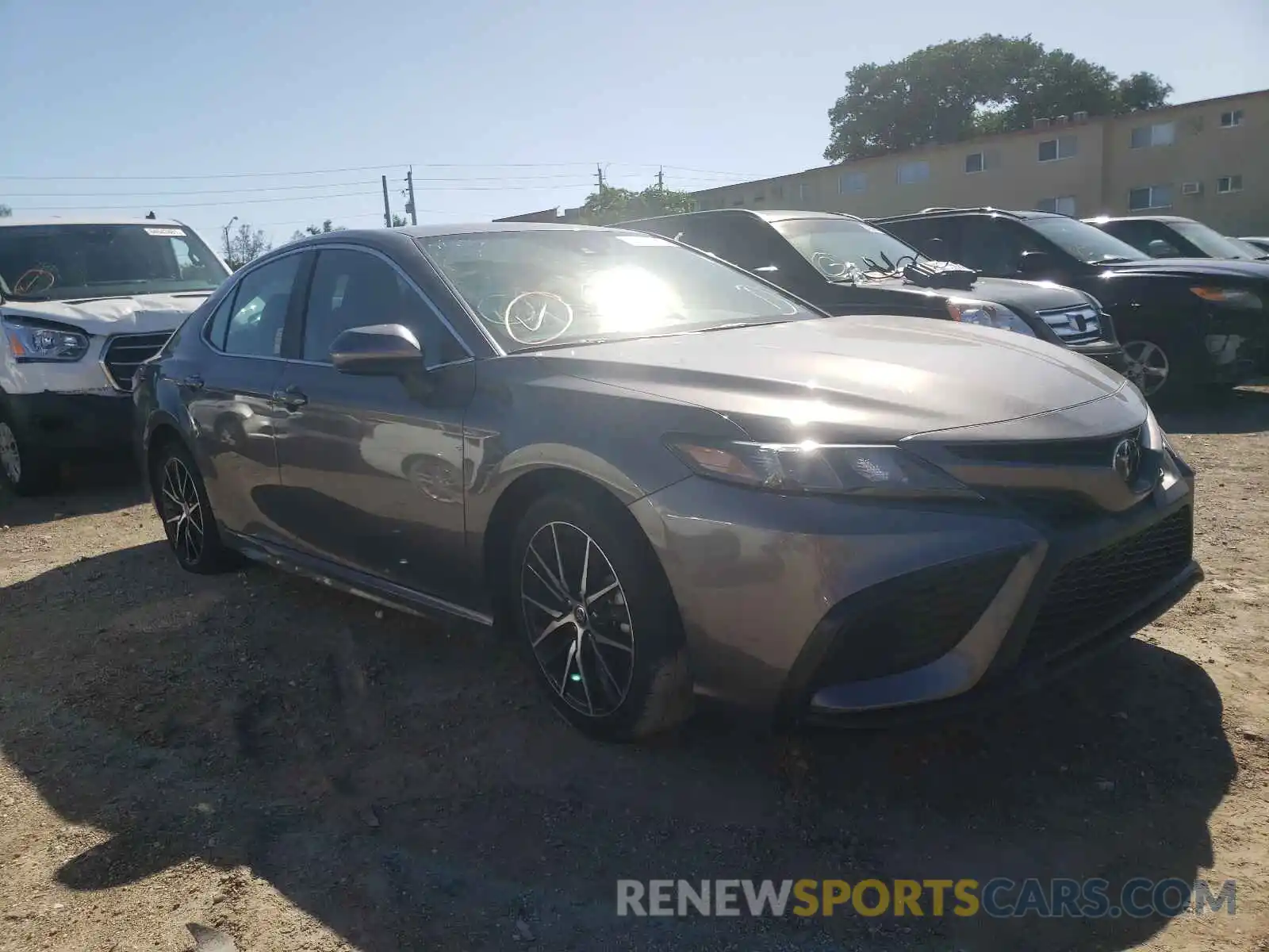 1 Photograph of a damaged car 4T1G11AK3MU529308 TOYOTA CAMRY 2021