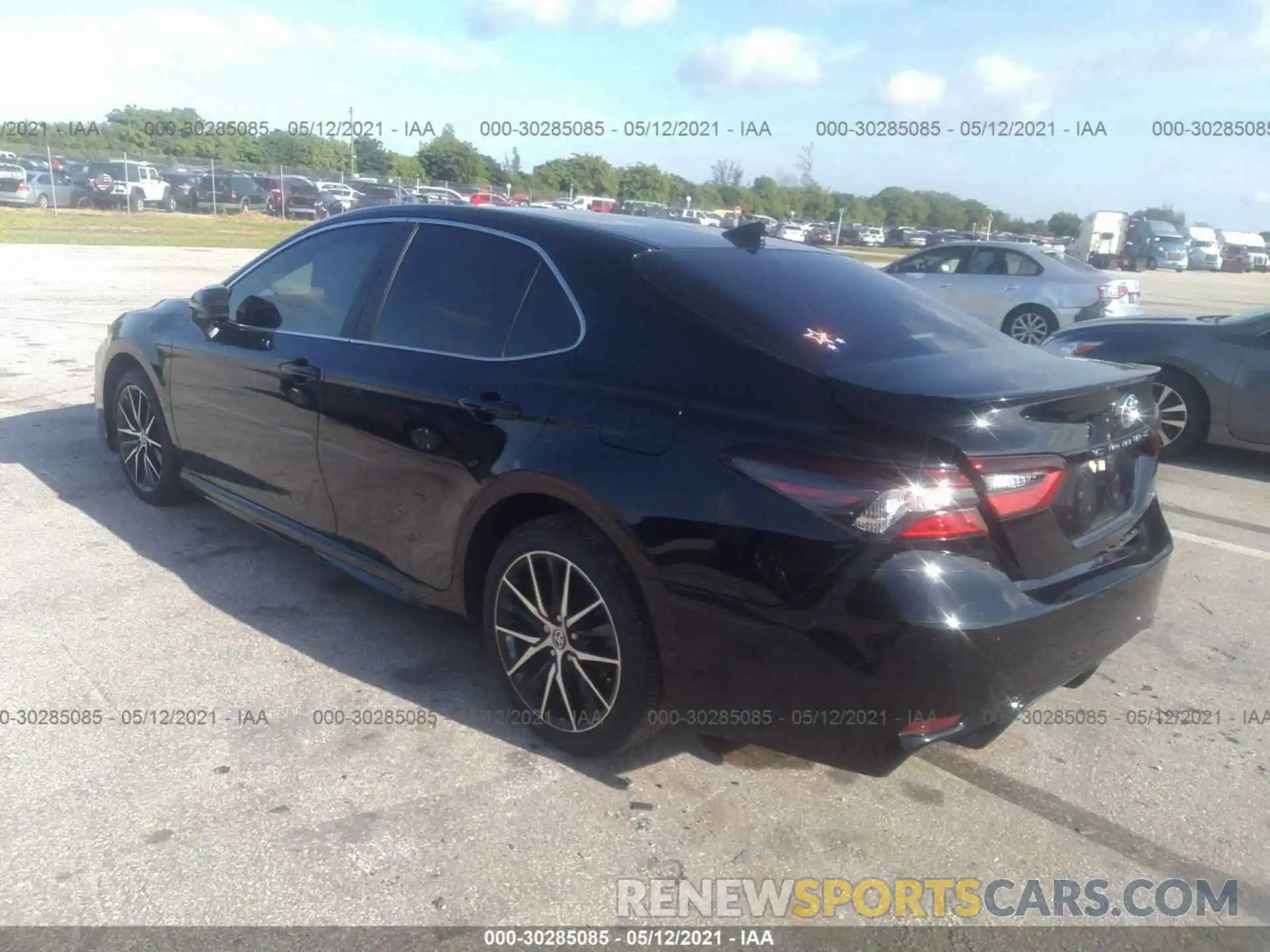 3 Photograph of a damaged car 4T1G11AK3MU530183 TOYOTA CAMRY 2021