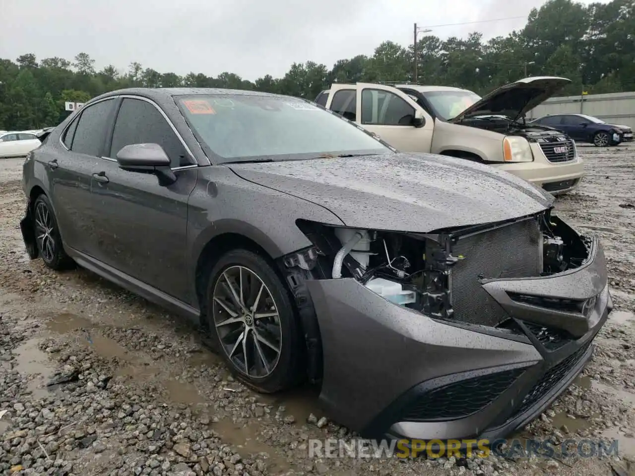 1 Photograph of a damaged car 4T1G11AK3MU532628 TOYOTA CAMRY 2021