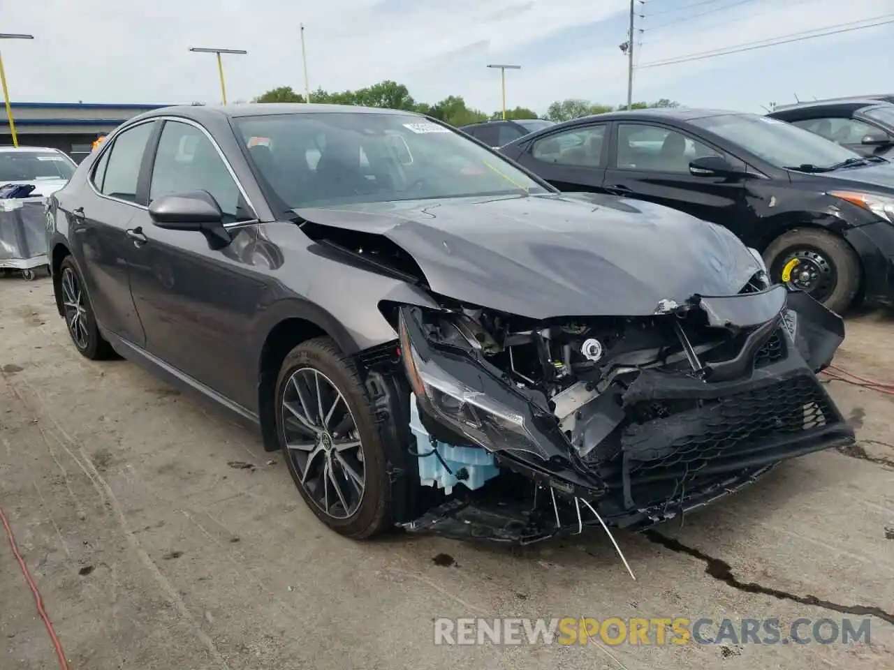 1 Photograph of a damaged car 4T1G11AK3MU545217 TOYOTA CAMRY 2021