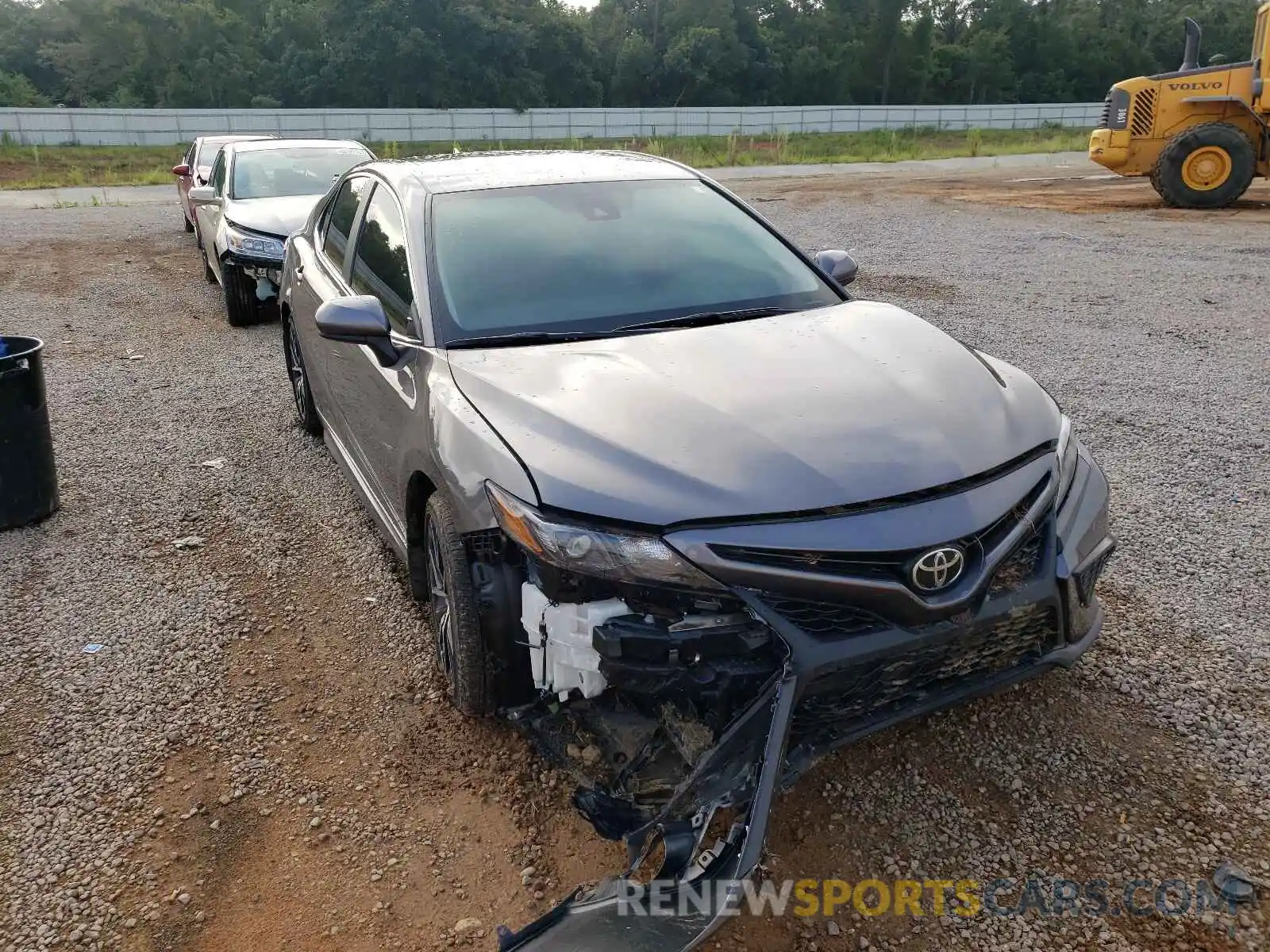 1 Photograph of a damaged car 4T1G11AK3MU552944 TOYOTA CAMRY 2021