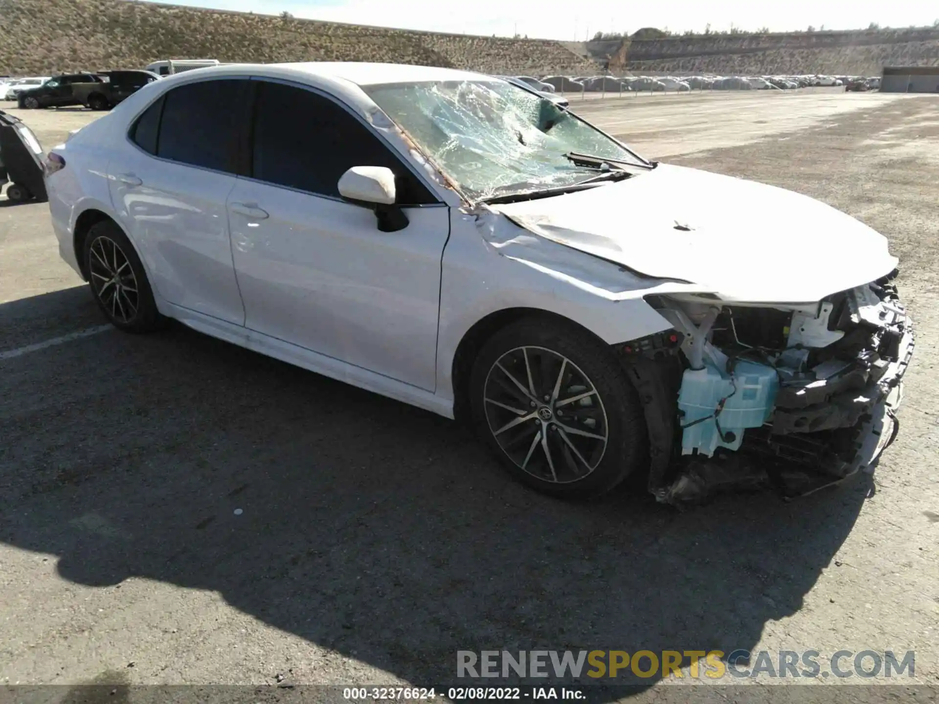 1 Photograph of a damaged car 4T1G11AK3MU553351 TOYOTA CAMRY 2021