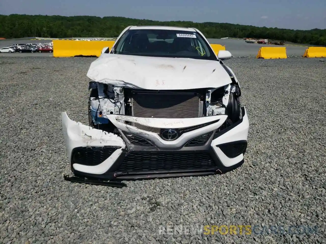 9 Photograph of a damaged car 4T1G11AK3MU564396 TOYOTA CAMRY 2021