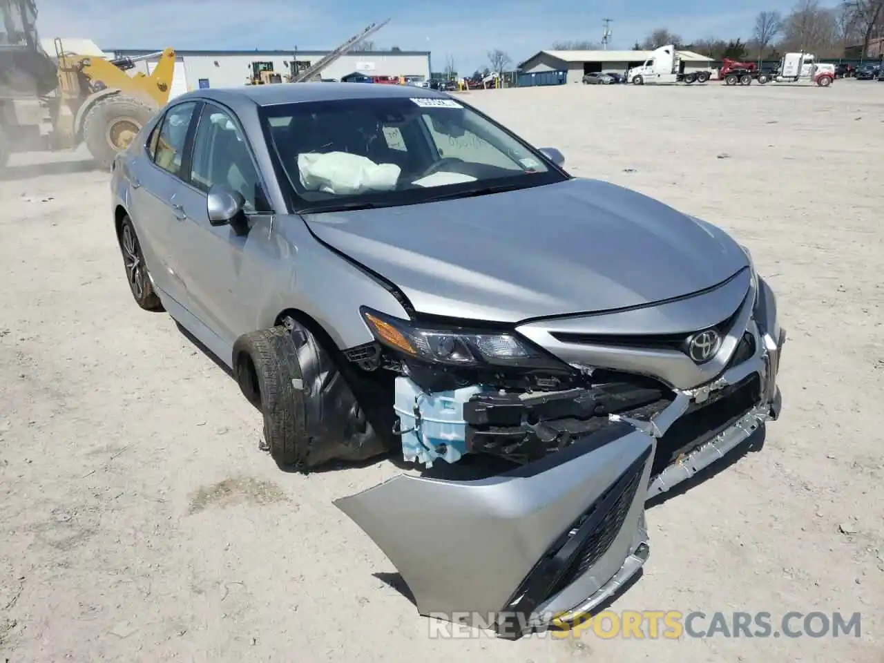 9 Photograph of a damaged car 4T1G11AK3MU570828 TOYOTA CAMRY 2021