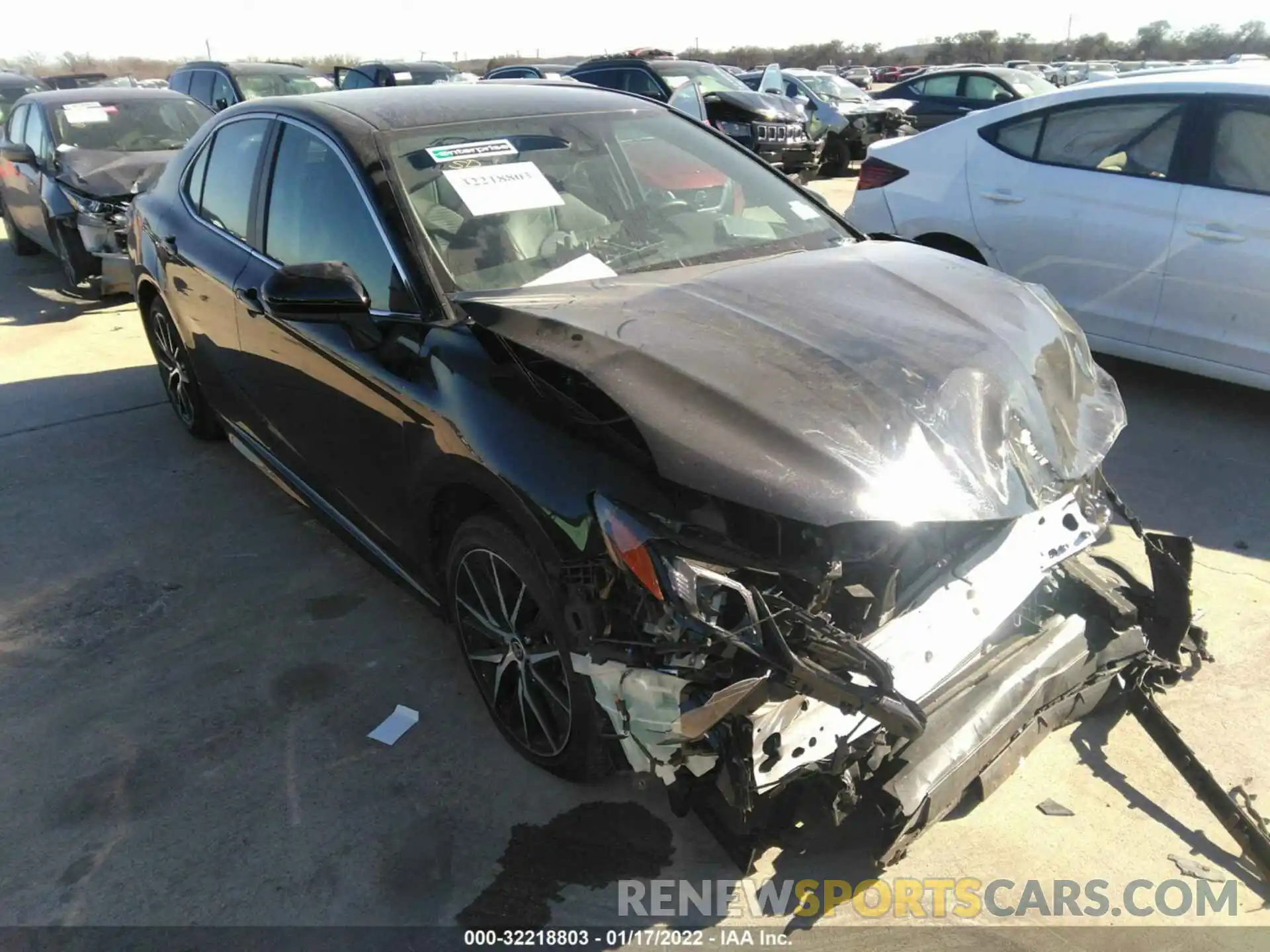 1 Photograph of a damaged car 4T1G11AK3MU582610 TOYOTA CAMRY 2021