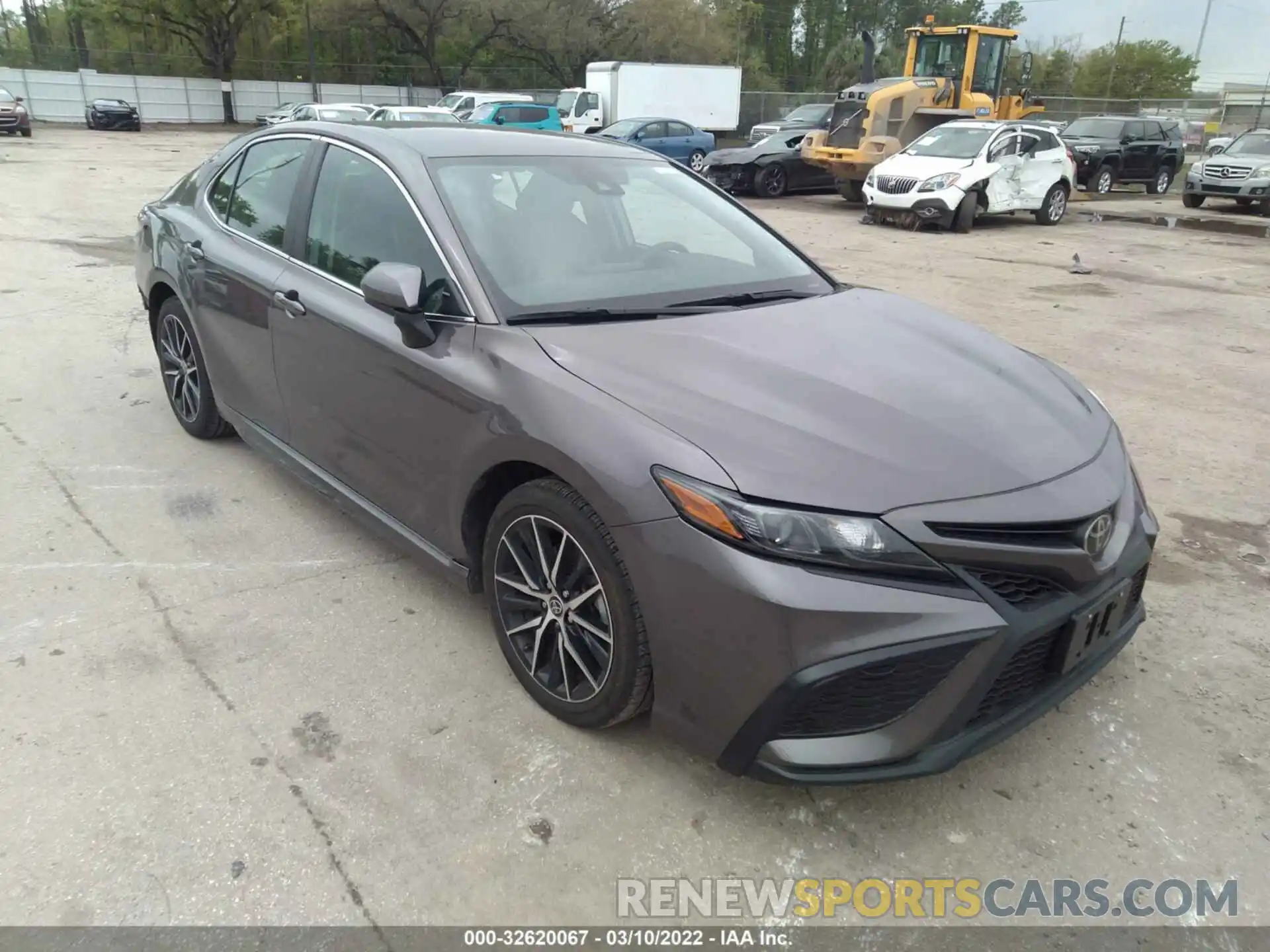 1 Photograph of a damaged car 4T1G11AK3MU585653 TOYOTA CAMRY 2021