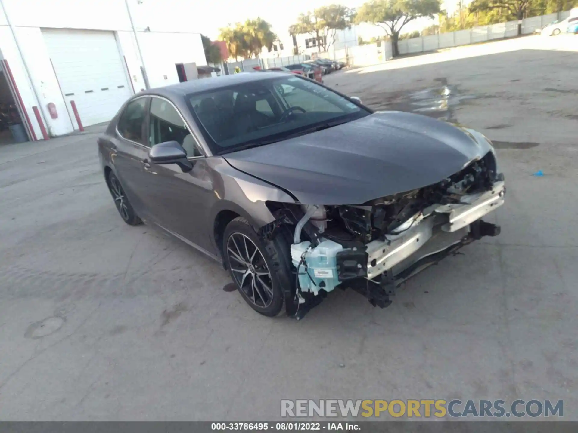 1 Photograph of a damaged car 4T1G11AK3MU587886 TOYOTA CAMRY 2021