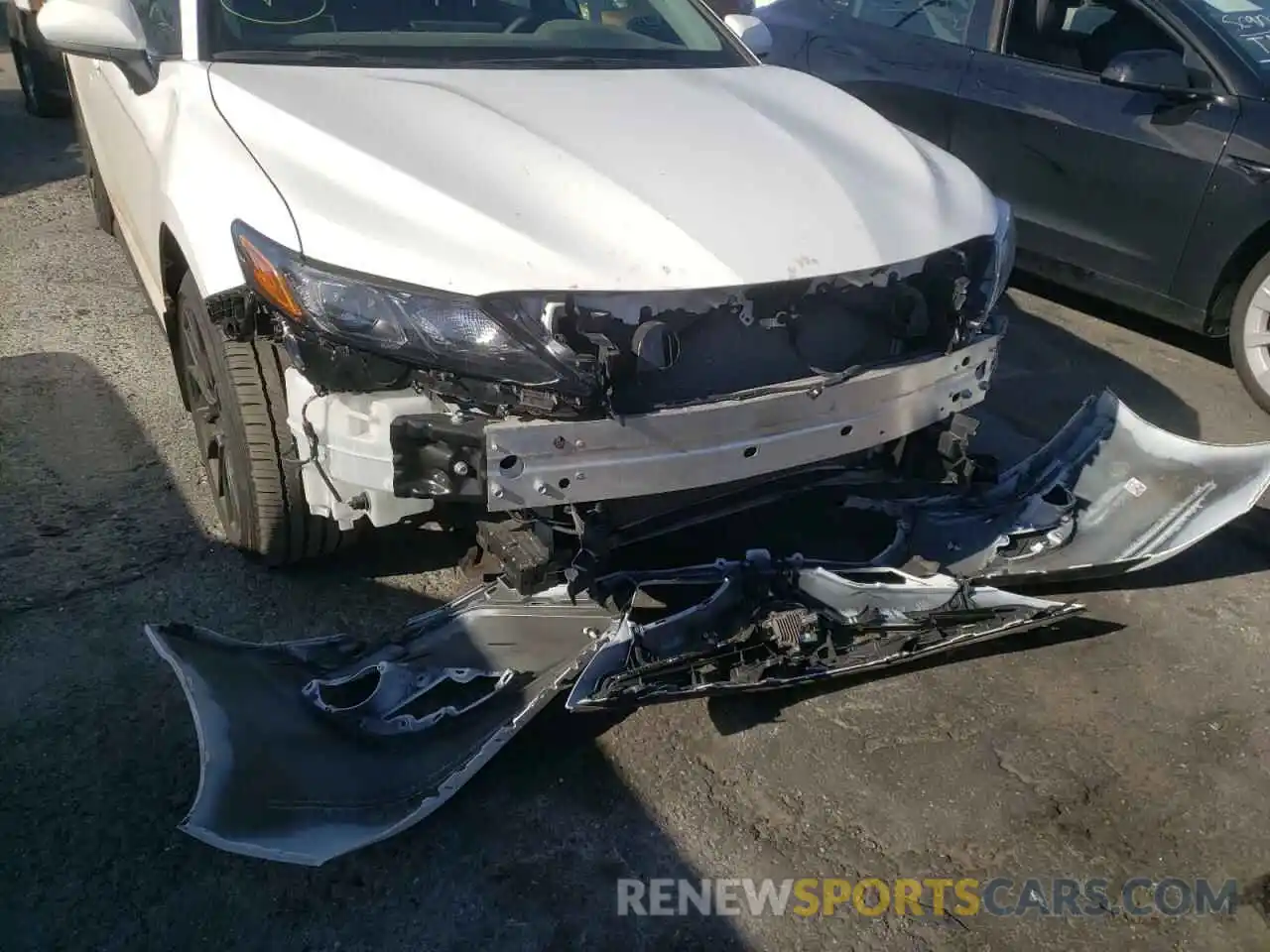 9 Photograph of a damaged car 4T1G11AK3MU595342 TOYOTA CAMRY 2021