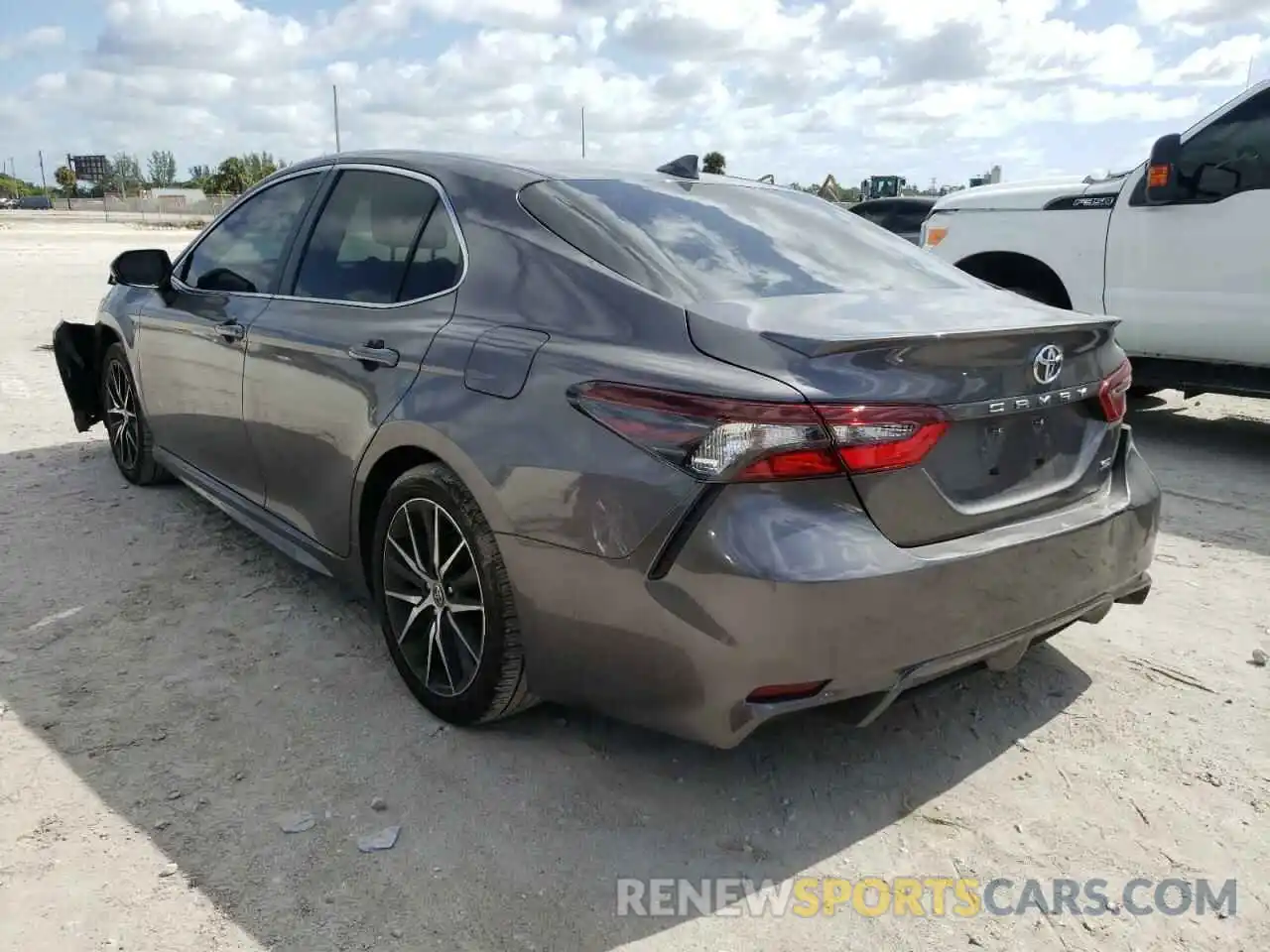 3 Photograph of a damaged car 4T1G11AK3MU611202 TOYOTA CAMRY 2021