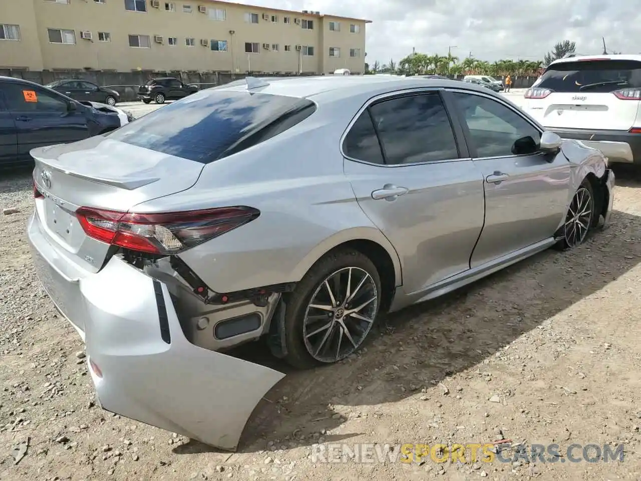 3 Photograph of a damaged car 4T1G11AK3MU612088 TOYOTA CAMRY 2021