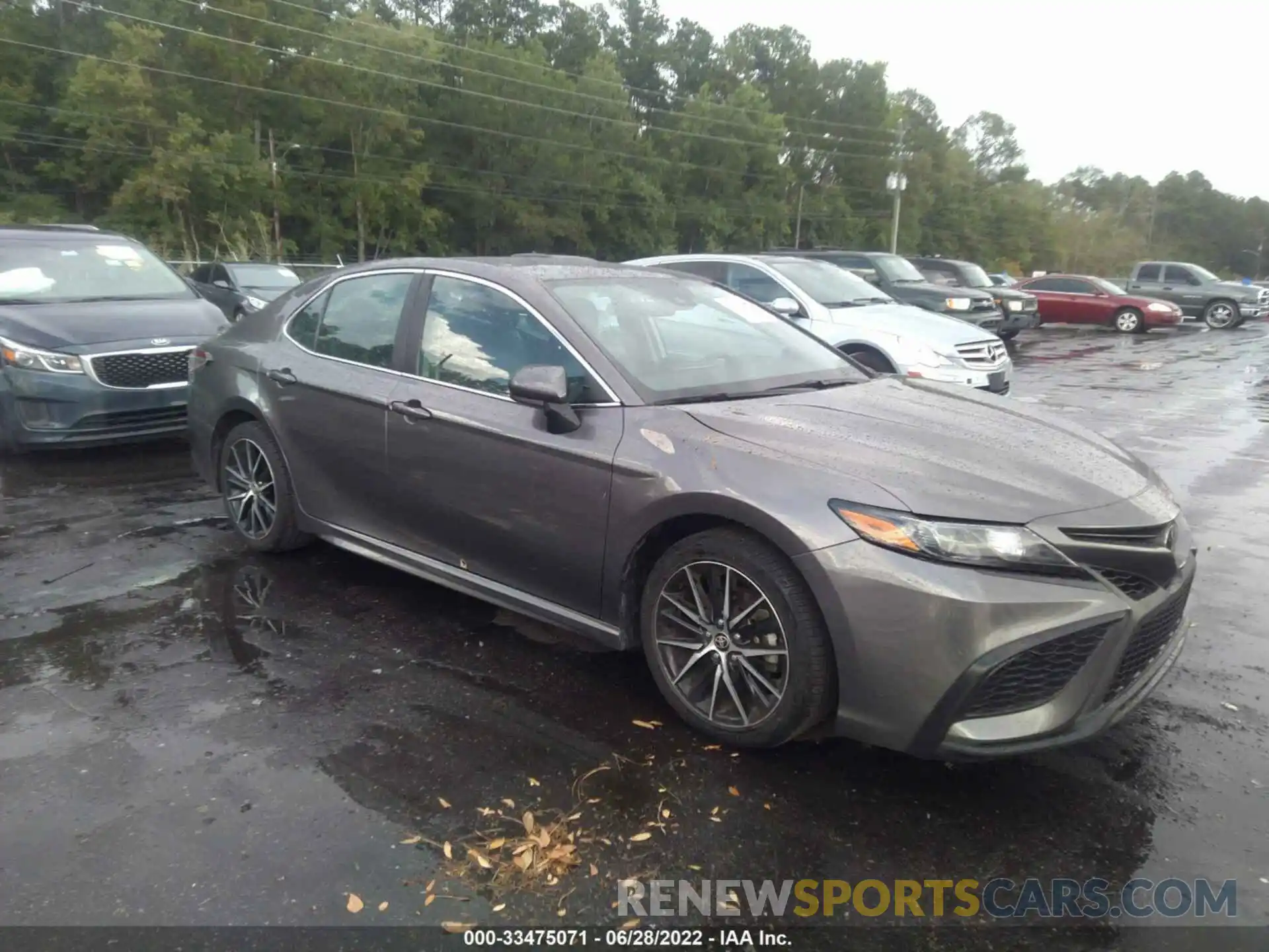 1 Photograph of a damaged car 4T1G11AK4MU411638 TOYOTA CAMRY 2021