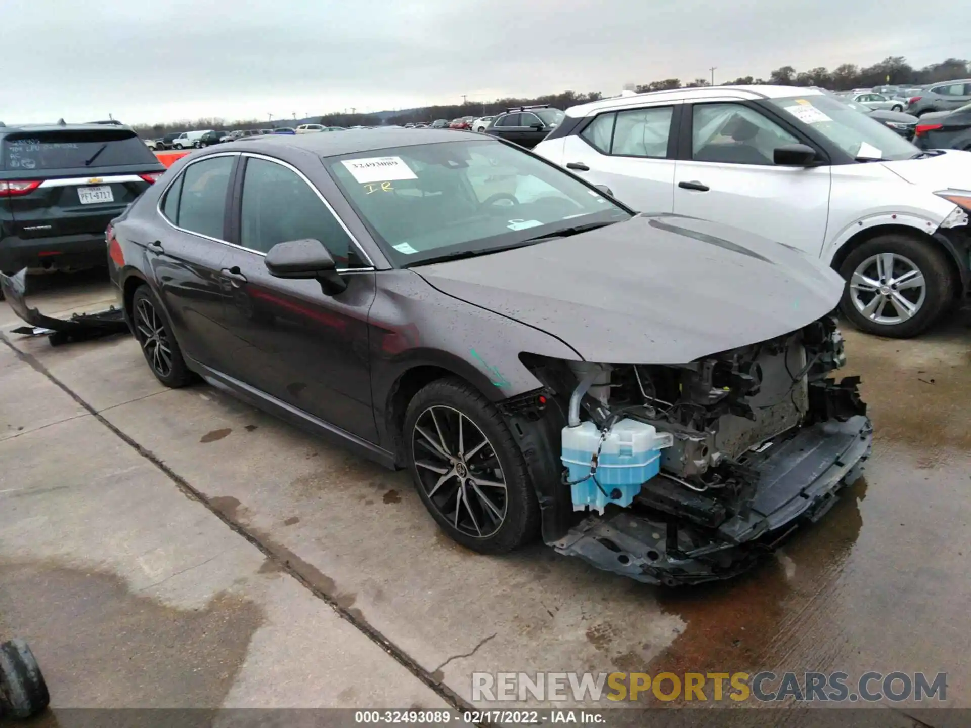 1 Photograph of a damaged car 4T1G11AK4MU414880 TOYOTA CAMRY 2021