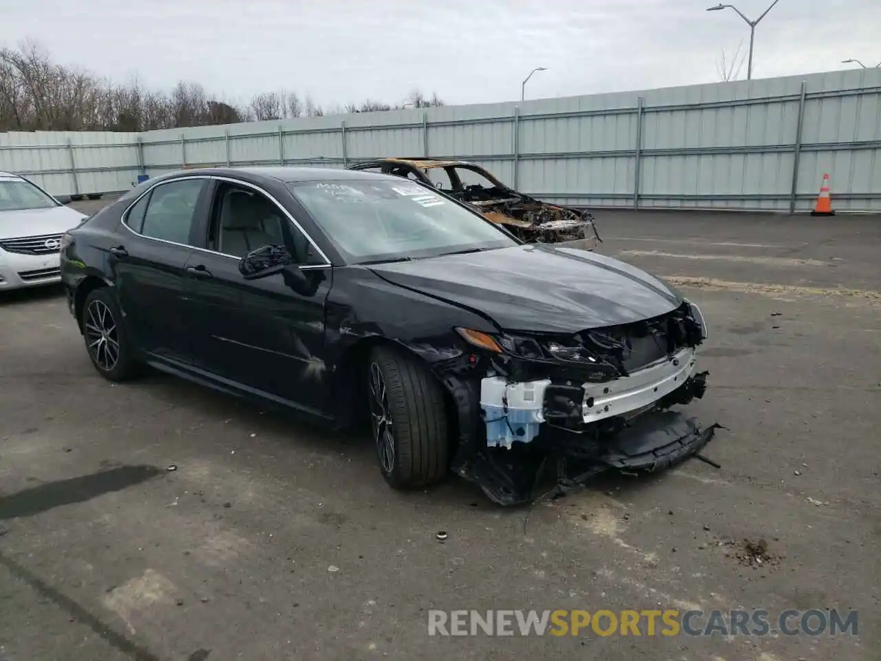 1 Photograph of a damaged car 4T1G11AK4MU415155 TOYOTA CAMRY 2021