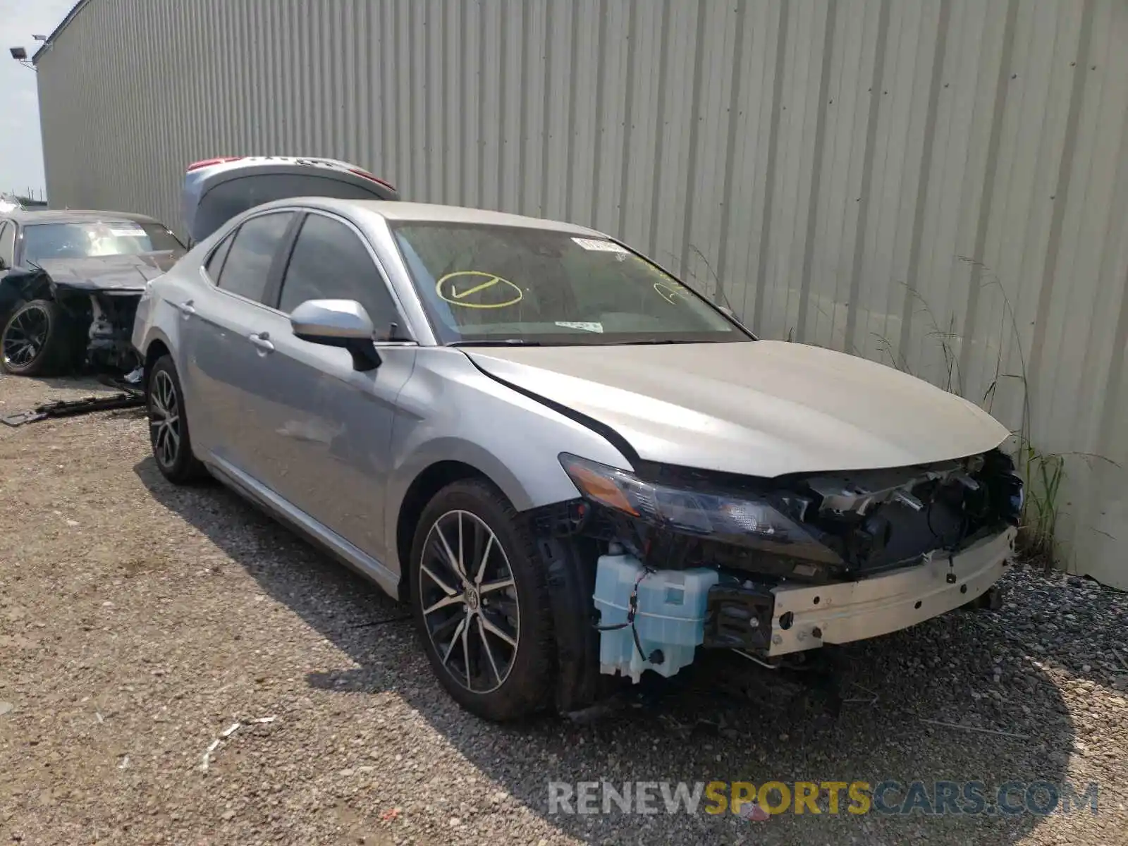 1 Photograph of a damaged car 4T1G11AK4MU419304 TOYOTA CAMRY 2021