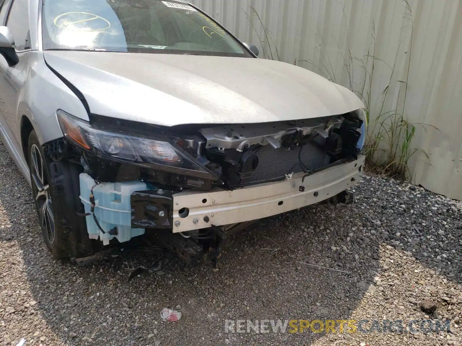 9 Photograph of a damaged car 4T1G11AK4MU419304 TOYOTA CAMRY 2021