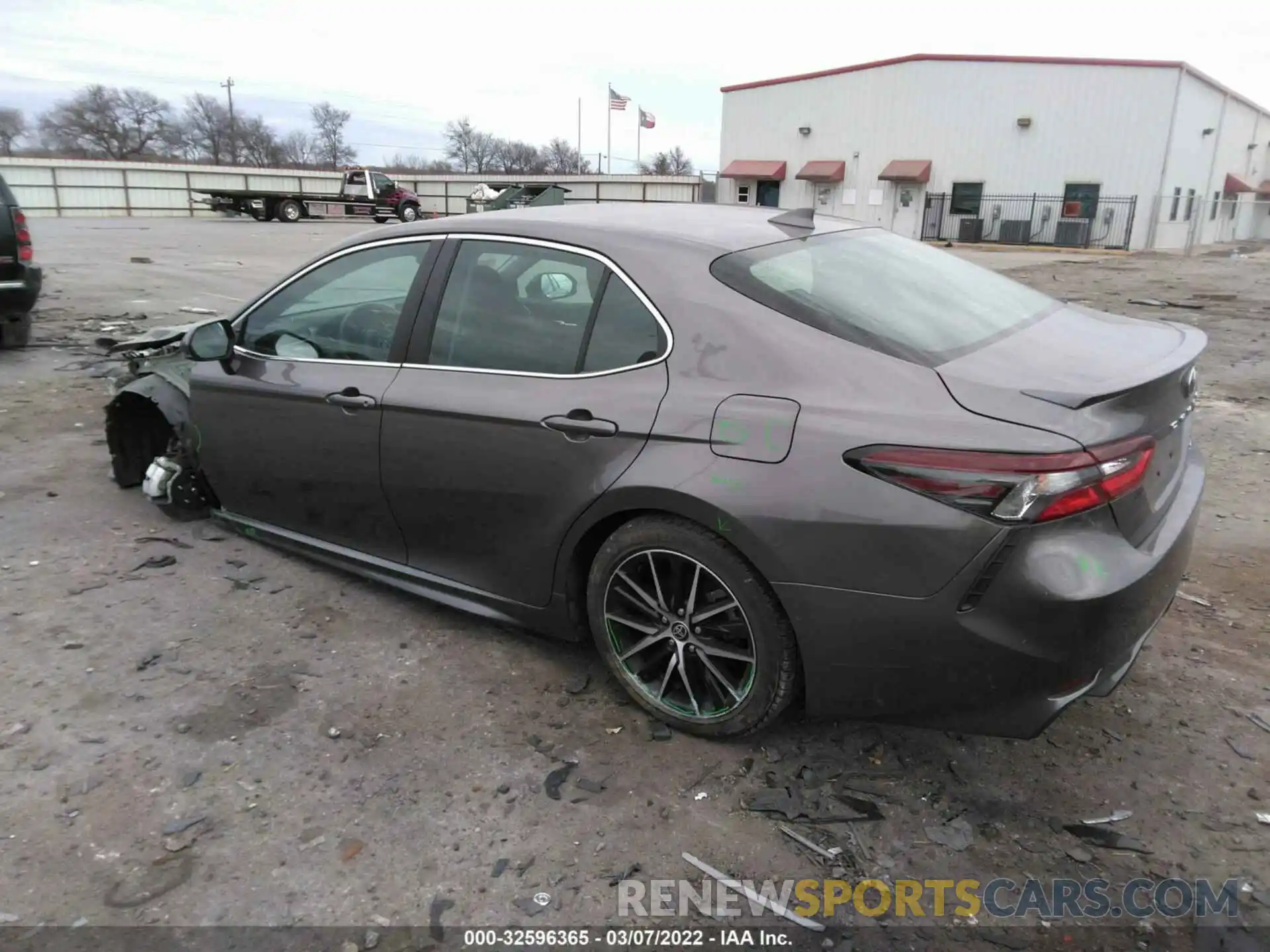 3 Photograph of a damaged car 4T1G11AK4MU426544 TOYOTA CAMRY 2021