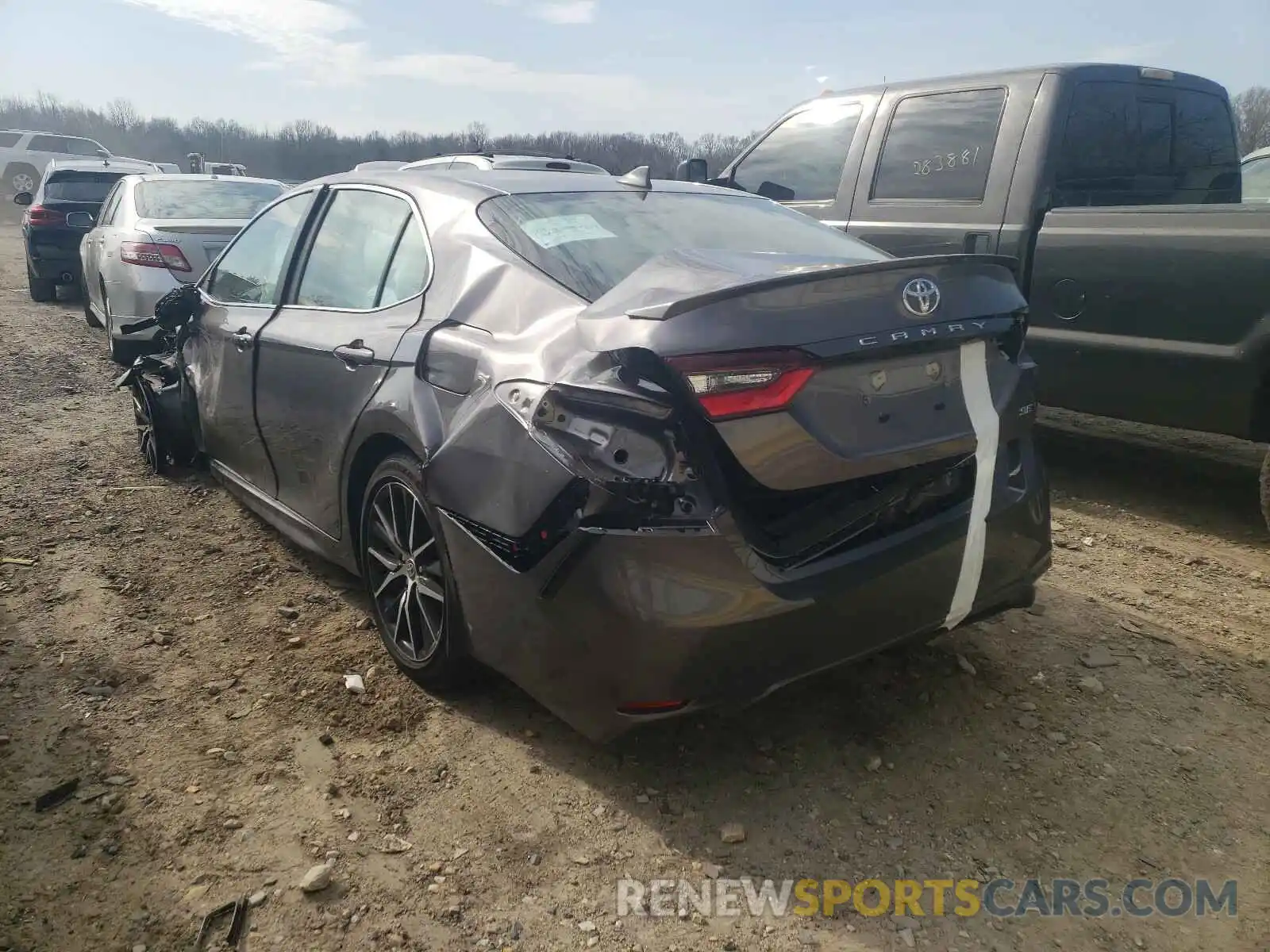 3 Photograph of a damaged car 4T1G11AK4MU432814 TOYOTA CAMRY 2021