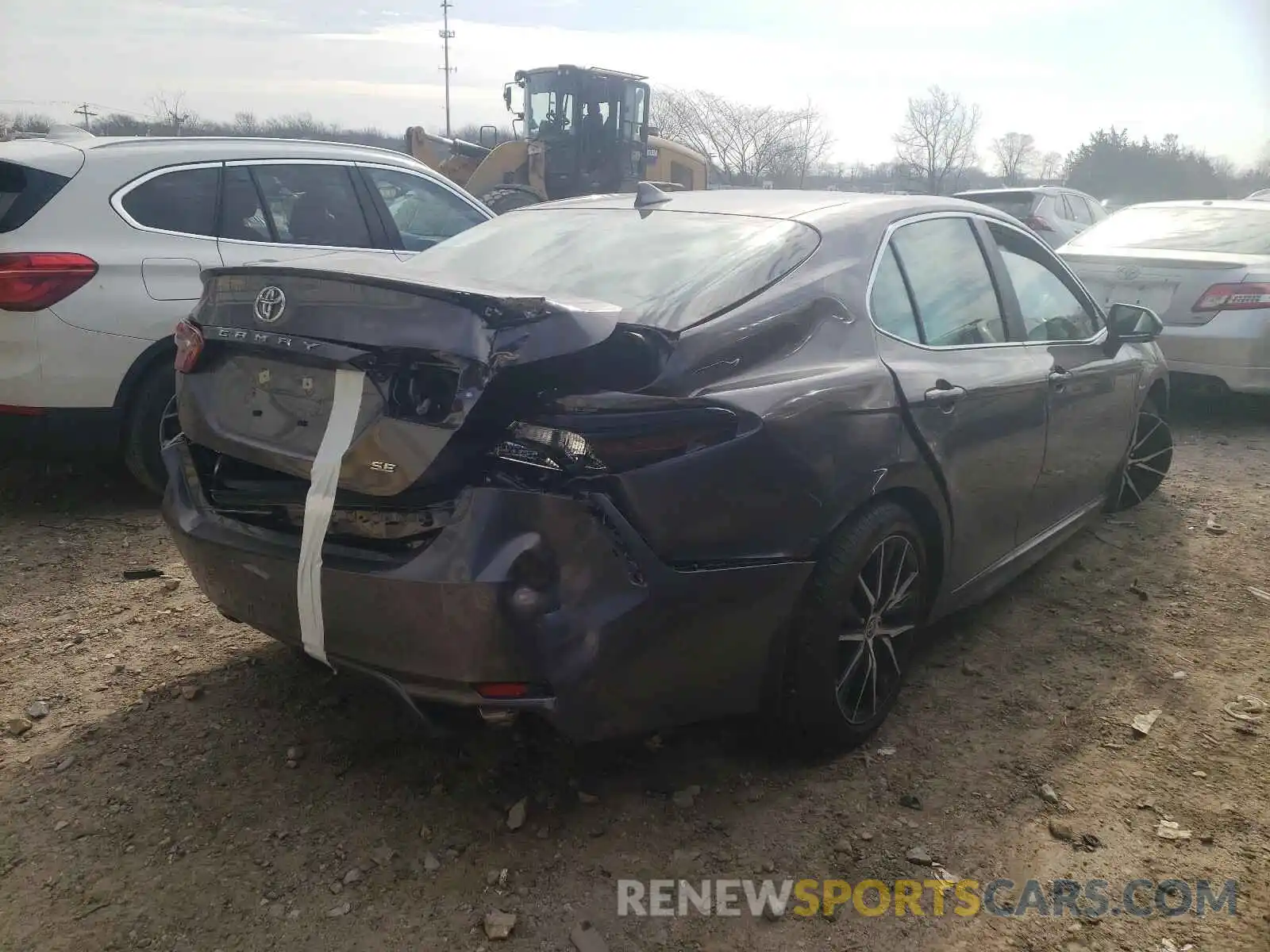 4 Photograph of a damaged car 4T1G11AK4MU432814 TOYOTA CAMRY 2021