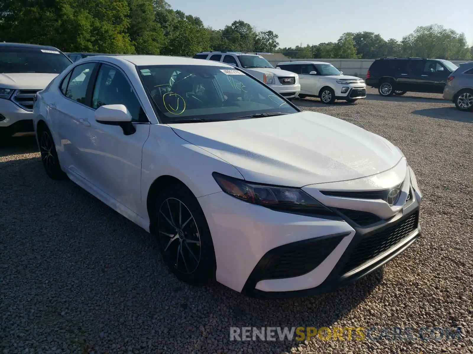 1 Photograph of a damaged car 4T1G11AK4MU438614 TOYOTA CAMRY 2021