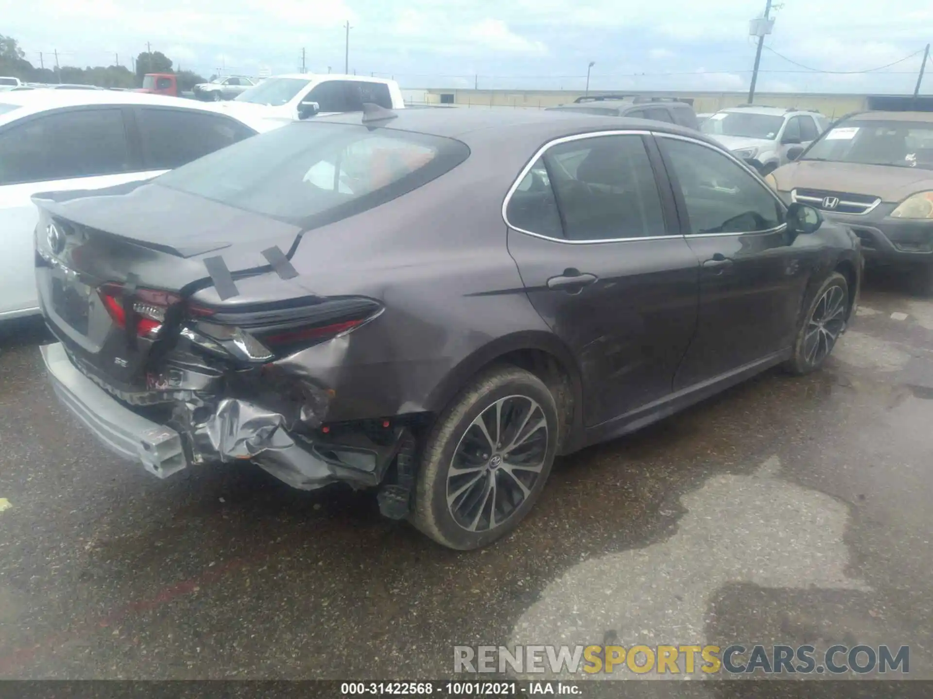 4 Photograph of a damaged car 4T1G11AK4MU447913 TOYOTA CAMRY 2021