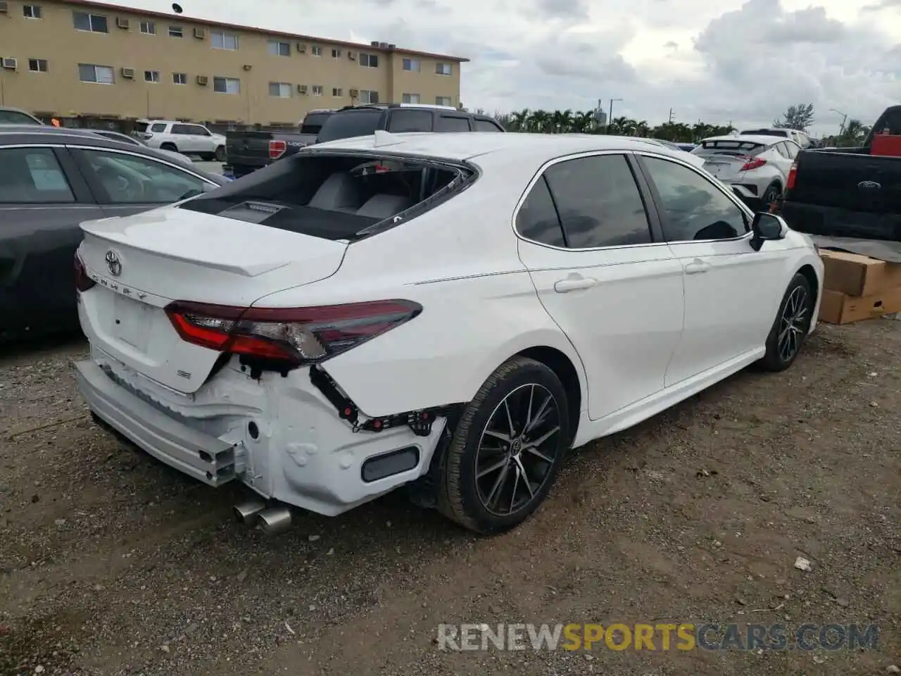 4 Photograph of a damaged car 4T1G11AK4MU459107 TOYOTA CAMRY 2021