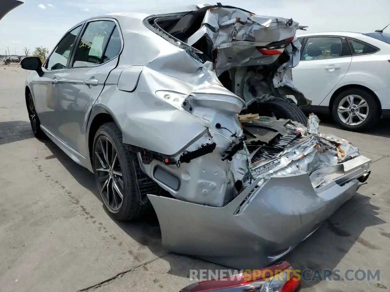 3 Photograph of a damaged car 4T1G11AK4MU469846 TOYOTA CAMRY 2021