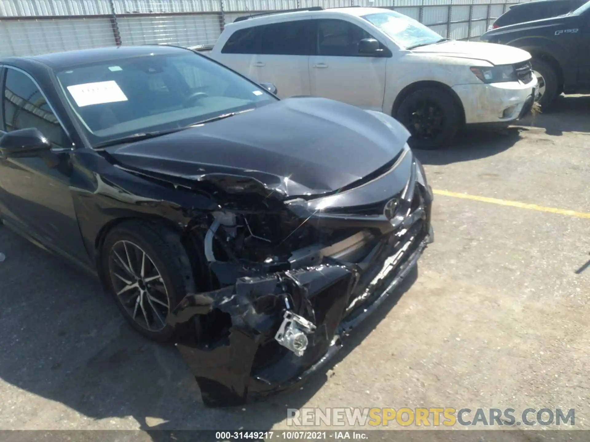 6 Photograph of a damaged car 4T1G11AK4MU472939 TOYOTA CAMRY 2021