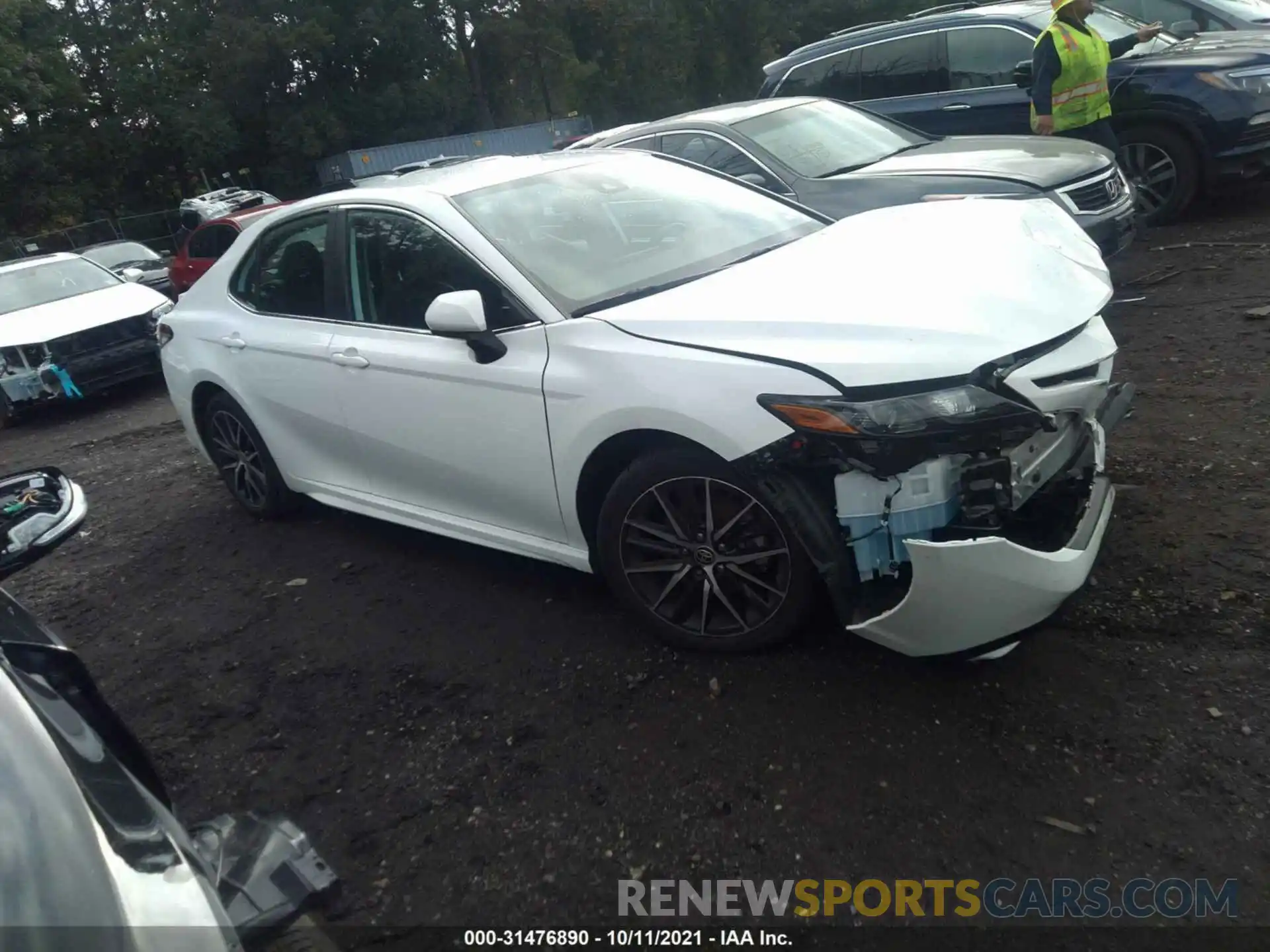 1 Photograph of a damaged car 4T1G11AK4MU520214 TOYOTA CAMRY 2021