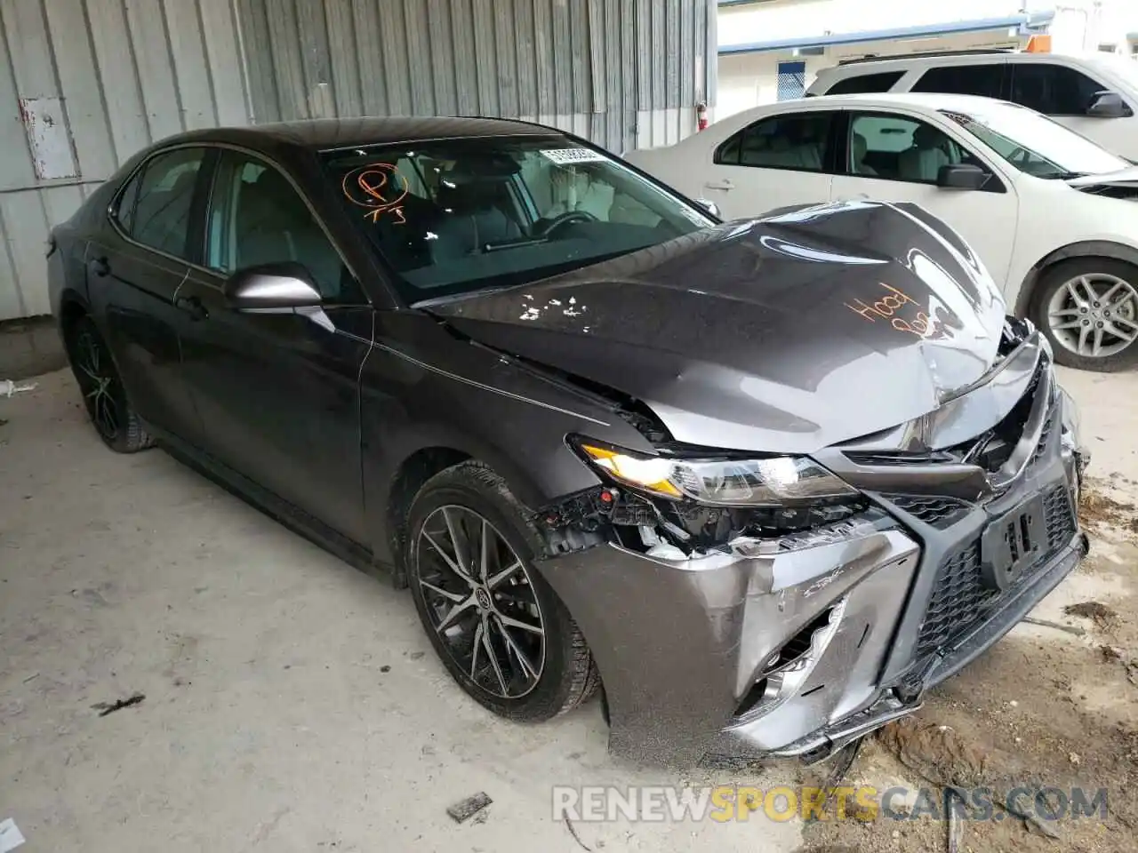 1 Photograph of a damaged car 4T1G11AK4MU524764 TOYOTA CAMRY 2021