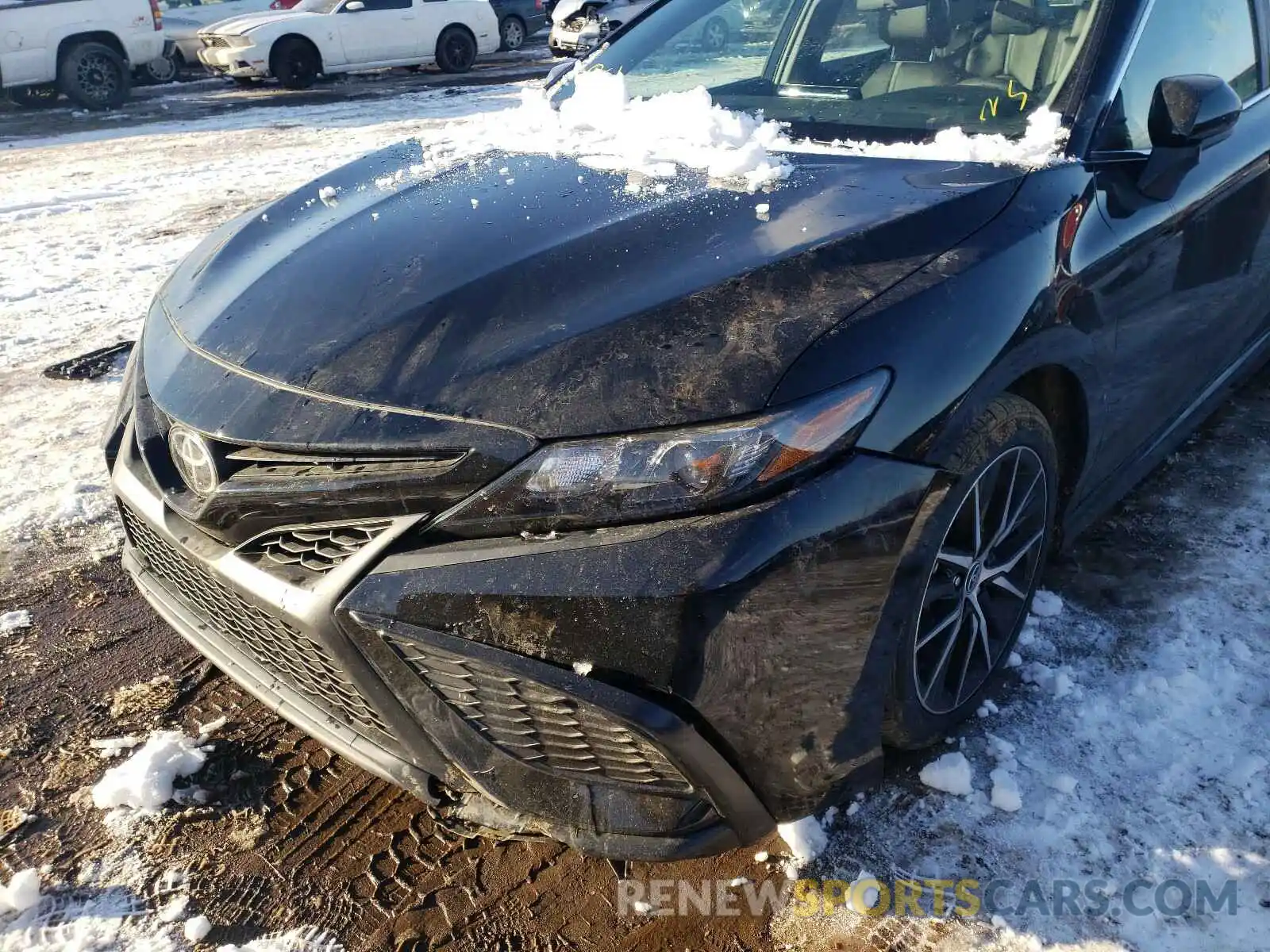 9 Photograph of a damaged car 4T1G11AK4MU525008 TOYOTA CAMRY 2021