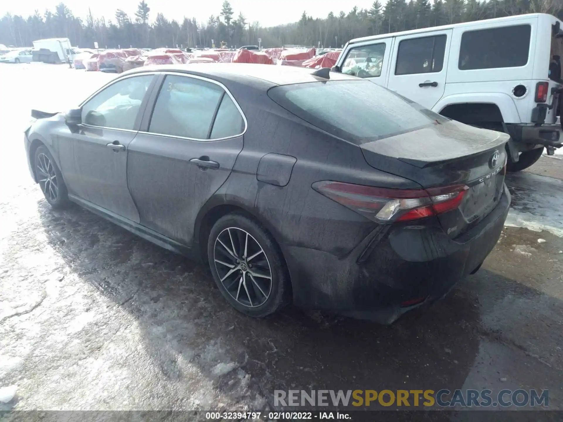 3 Photograph of a damaged car 4T1G11AK4MU527079 TOYOTA CAMRY 2021