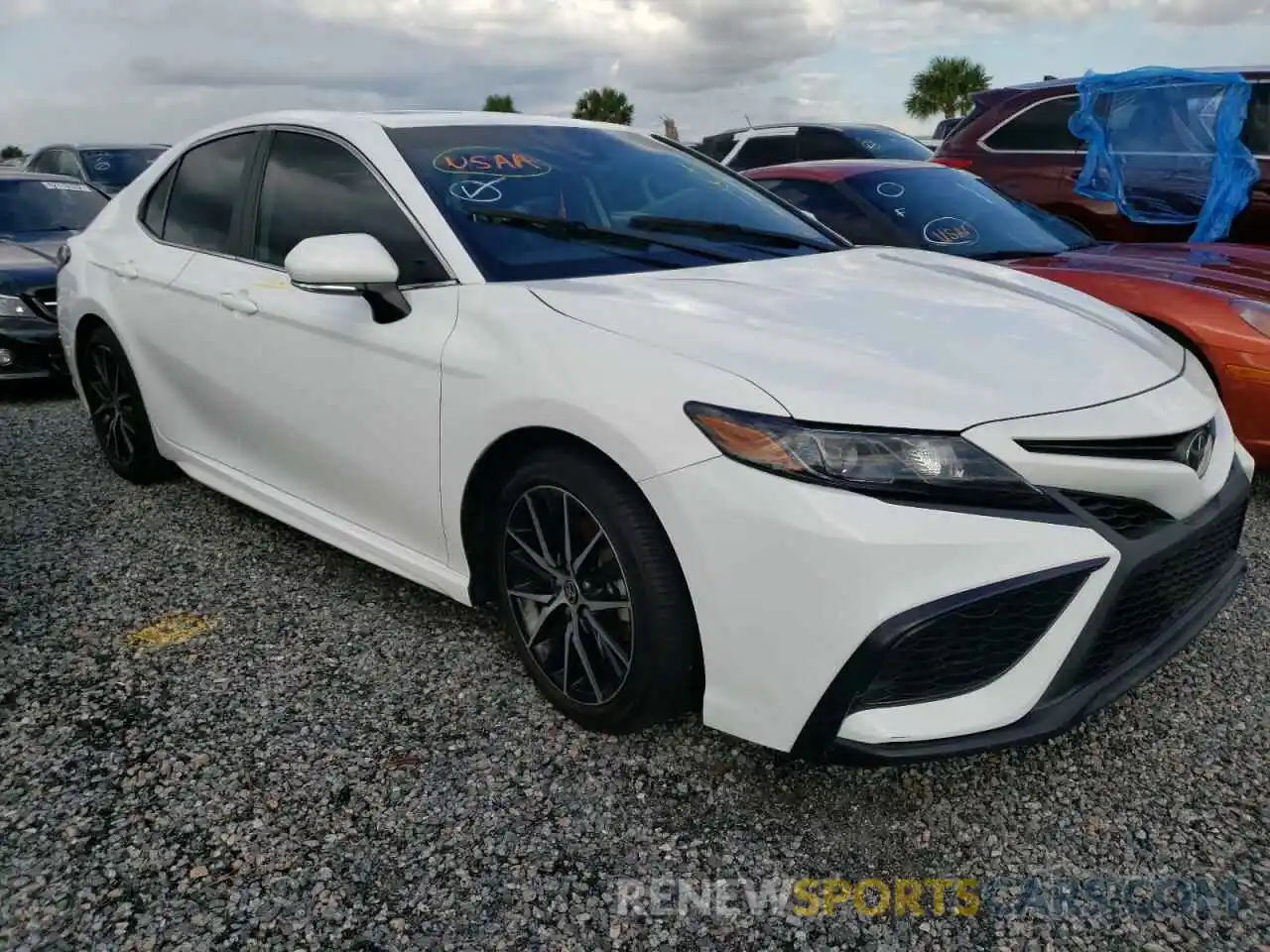 1 Photograph of a damaged car 4T1G11AK4MU530631 TOYOTA CAMRY 2021