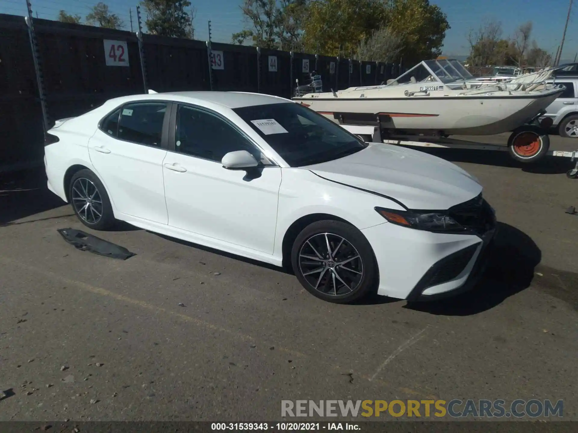 1 Photograph of a damaged car 4T1G11AK4MU544934 TOYOTA CAMRY 2021