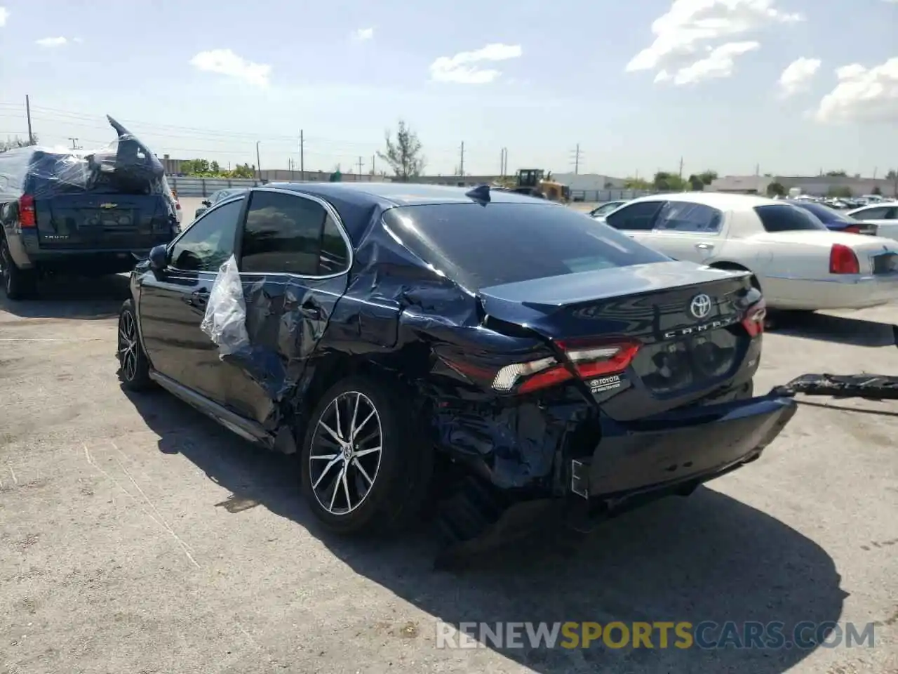 3 Photograph of a damaged car 4T1G11AK4MU550118 TOYOTA CAMRY 2021