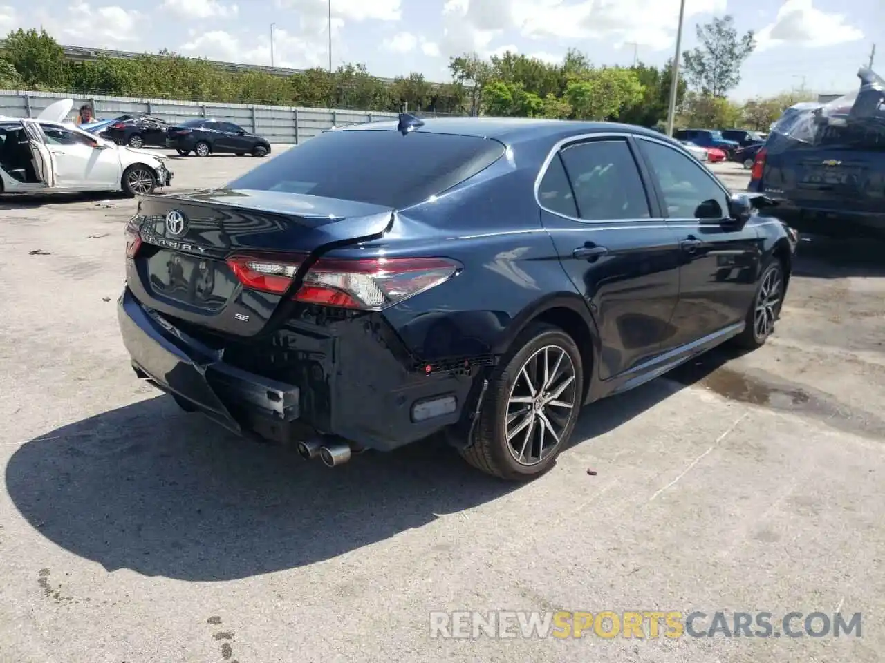 4 Photograph of a damaged car 4T1G11AK4MU550118 TOYOTA CAMRY 2021