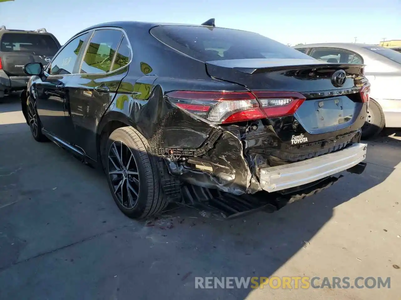 3 Photograph of a damaged car 4T1G11AK4MU551429 TOYOTA CAMRY 2021