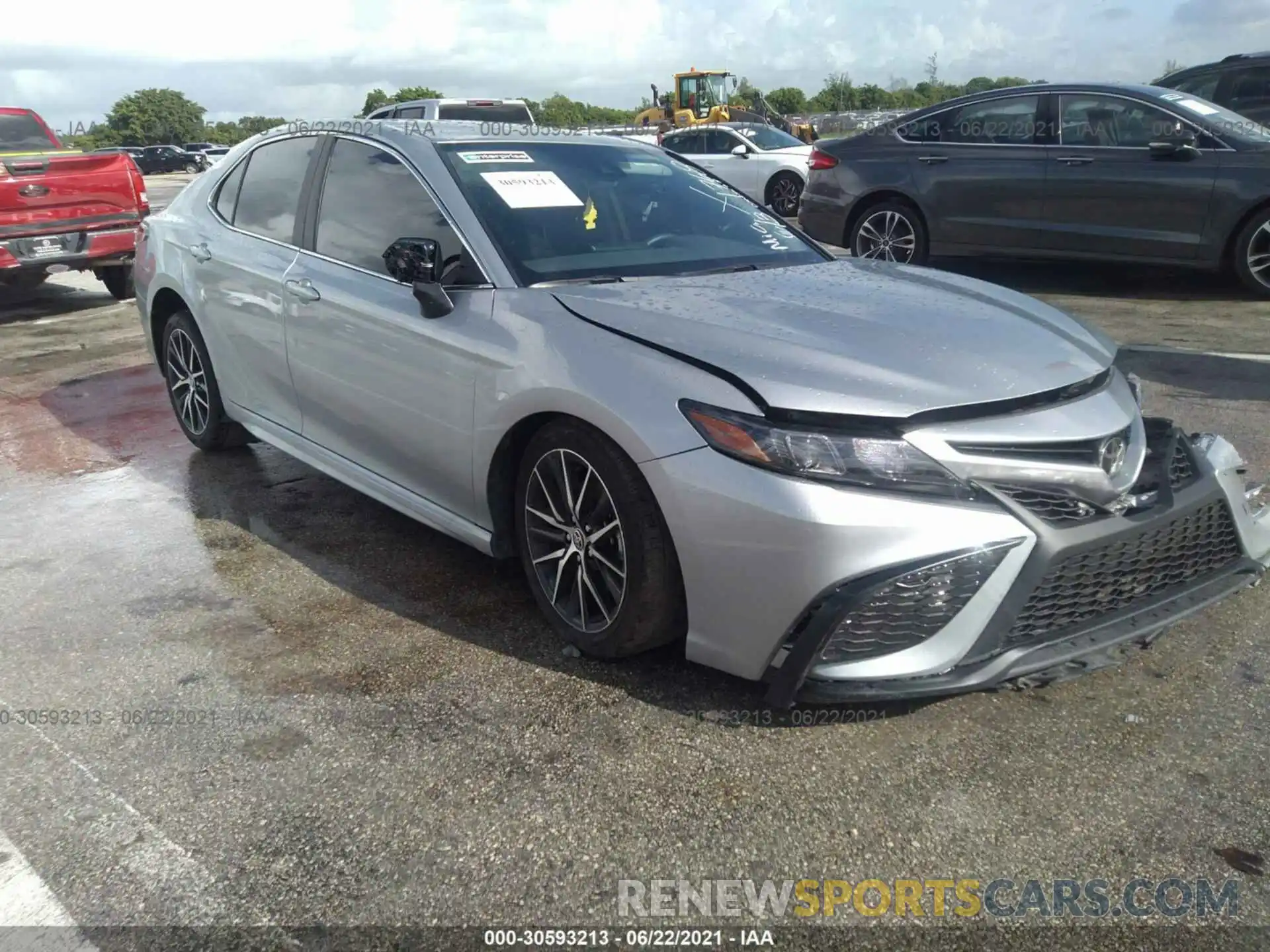 1 Photograph of a damaged car 4T1G11AK4MU551768 TOYOTA CAMRY 2021