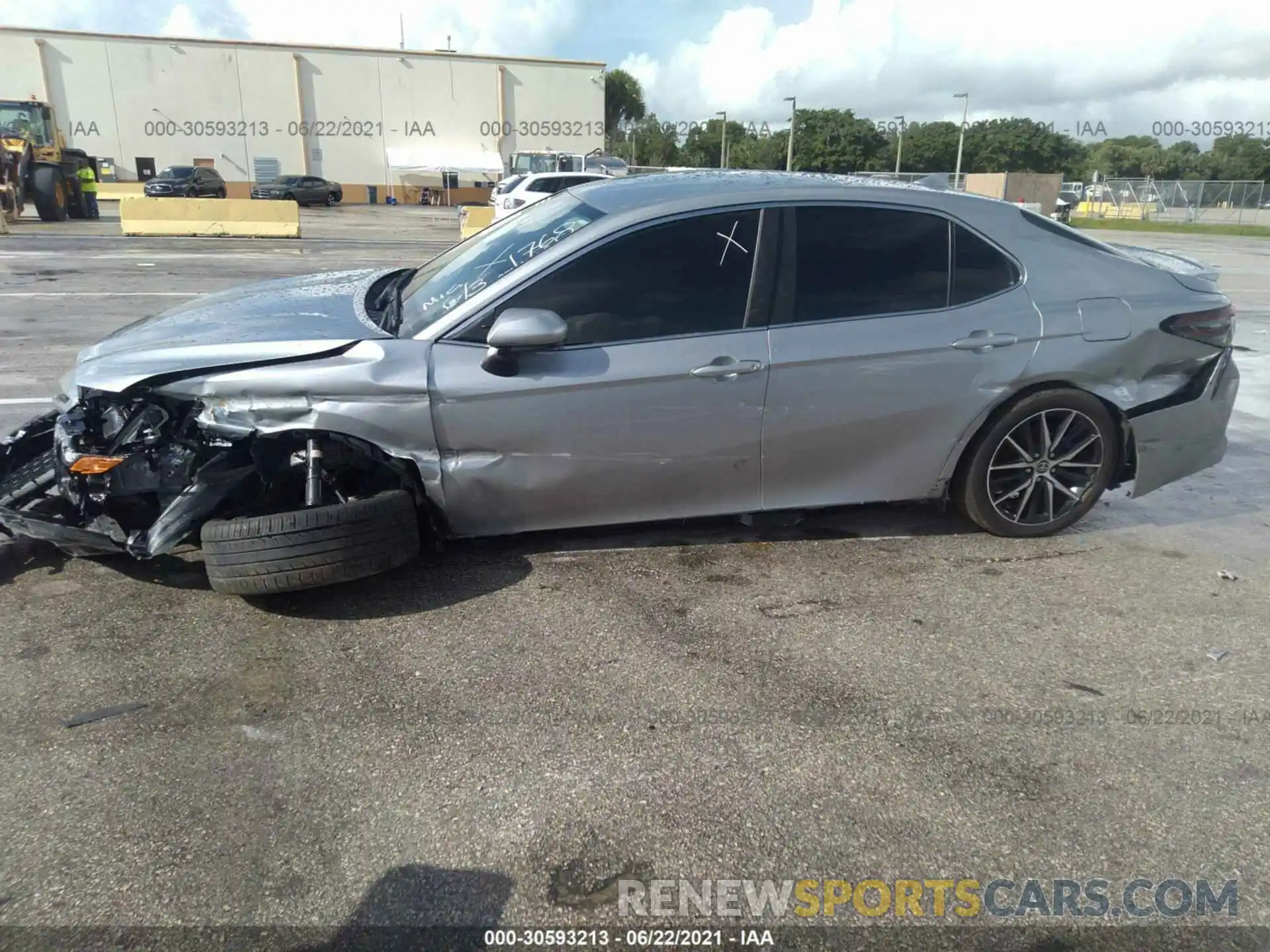 6 Photograph of a damaged car 4T1G11AK4MU551768 TOYOTA CAMRY 2021