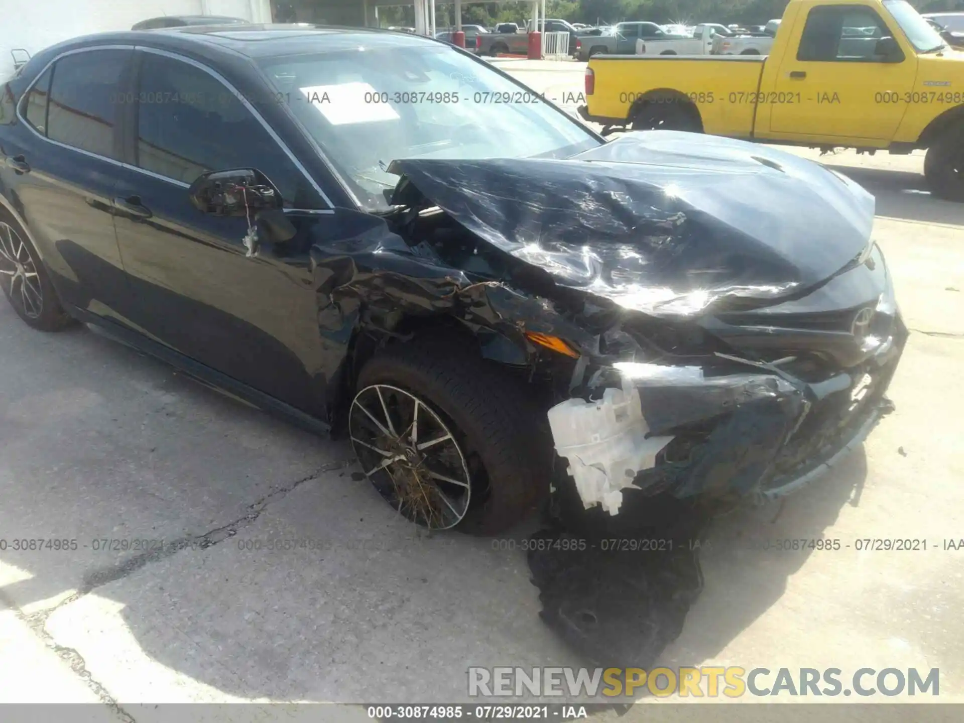 6 Photograph of a damaged car 4T1G11AK4MU558932 TOYOTA CAMRY 2021