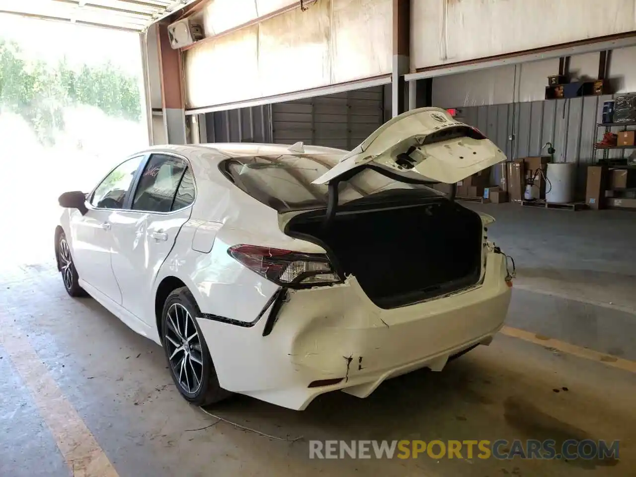 3 Photograph of a damaged car 4T1G11AK4MU562799 TOYOTA CAMRY 2021