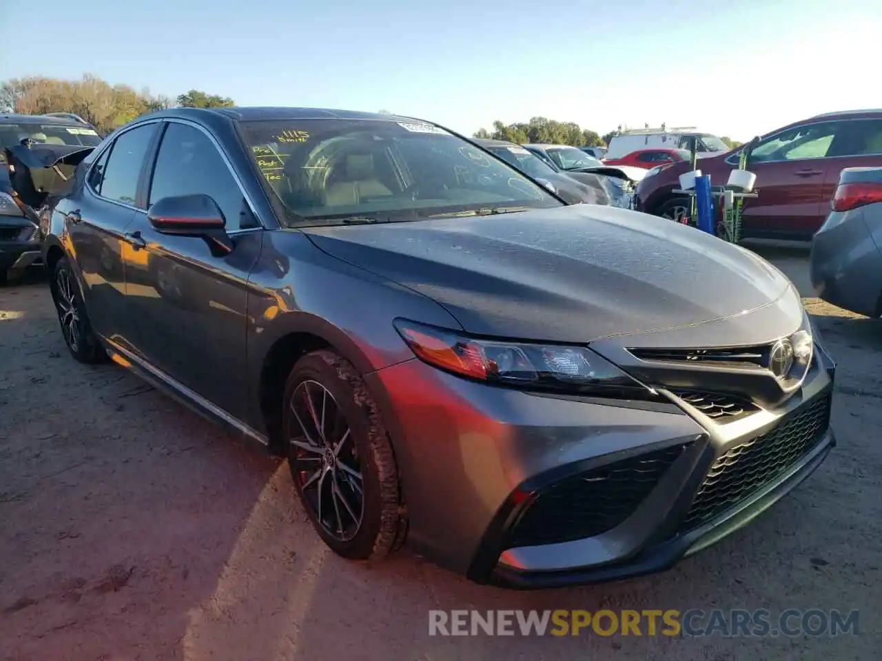 1 Photograph of a damaged car 4T1G11AK4MU564441 TOYOTA CAMRY 2021