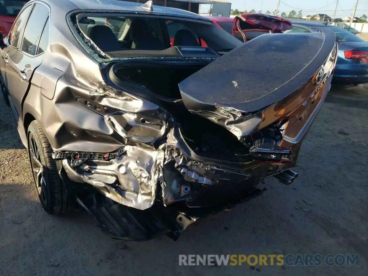 9 Photograph of a damaged car 4T1G11AK4MU564441 TOYOTA CAMRY 2021