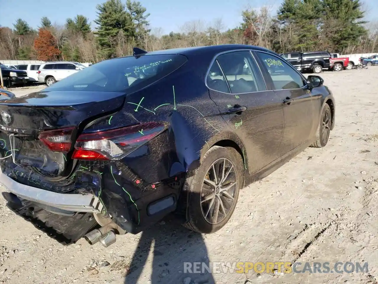 4 Photograph of a damaged car 4T1G11AK4MU569185 TOYOTA CAMRY 2021