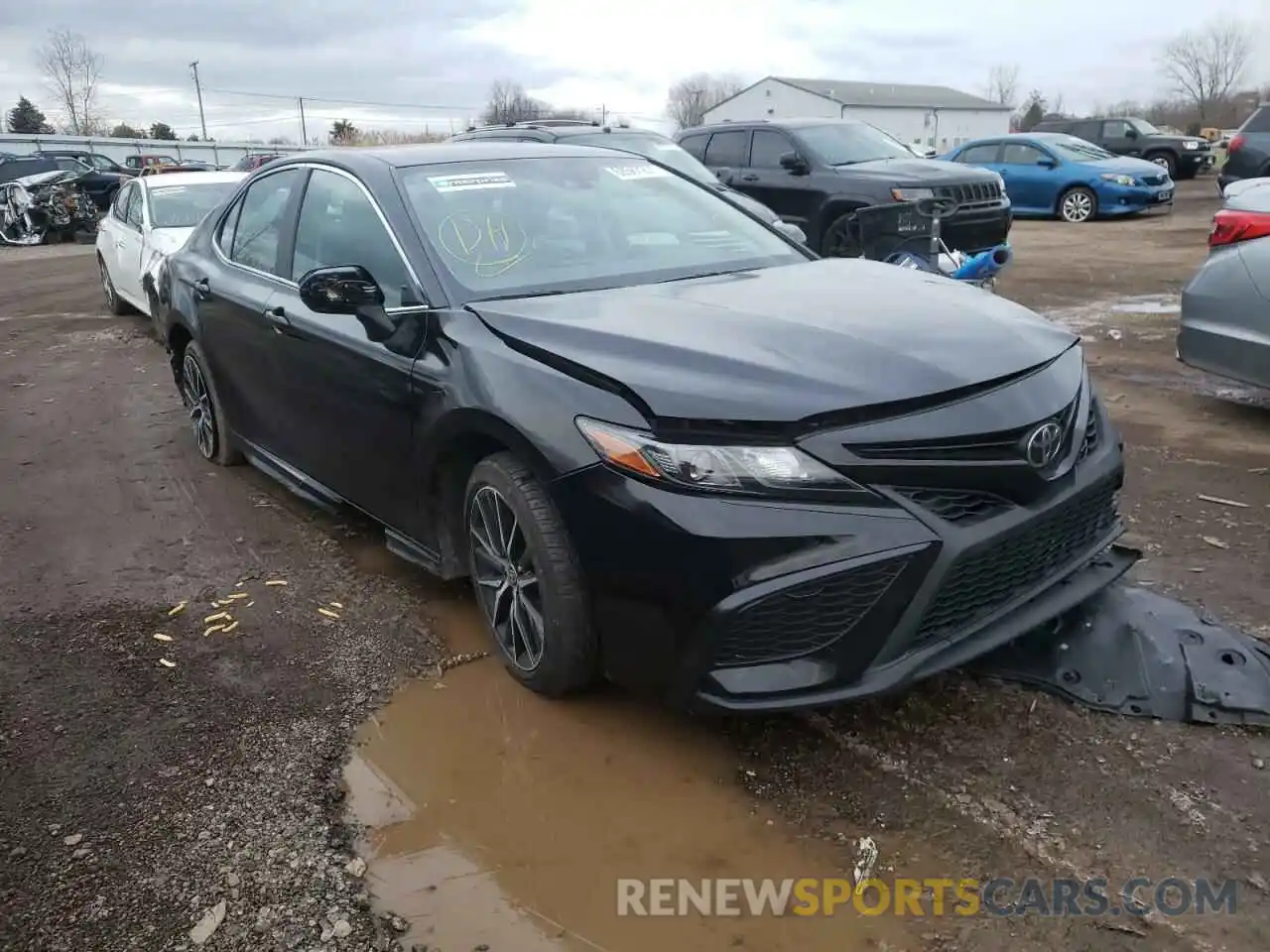 1 Photograph of a damaged car 4T1G11AK4MU570238 TOYOTA CAMRY 2021