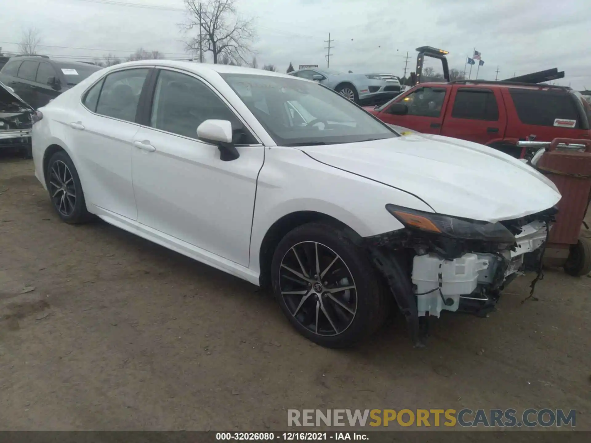 1 Photograph of a damaged car 4T1G11AK4MU574595 TOYOTA CAMRY 2021