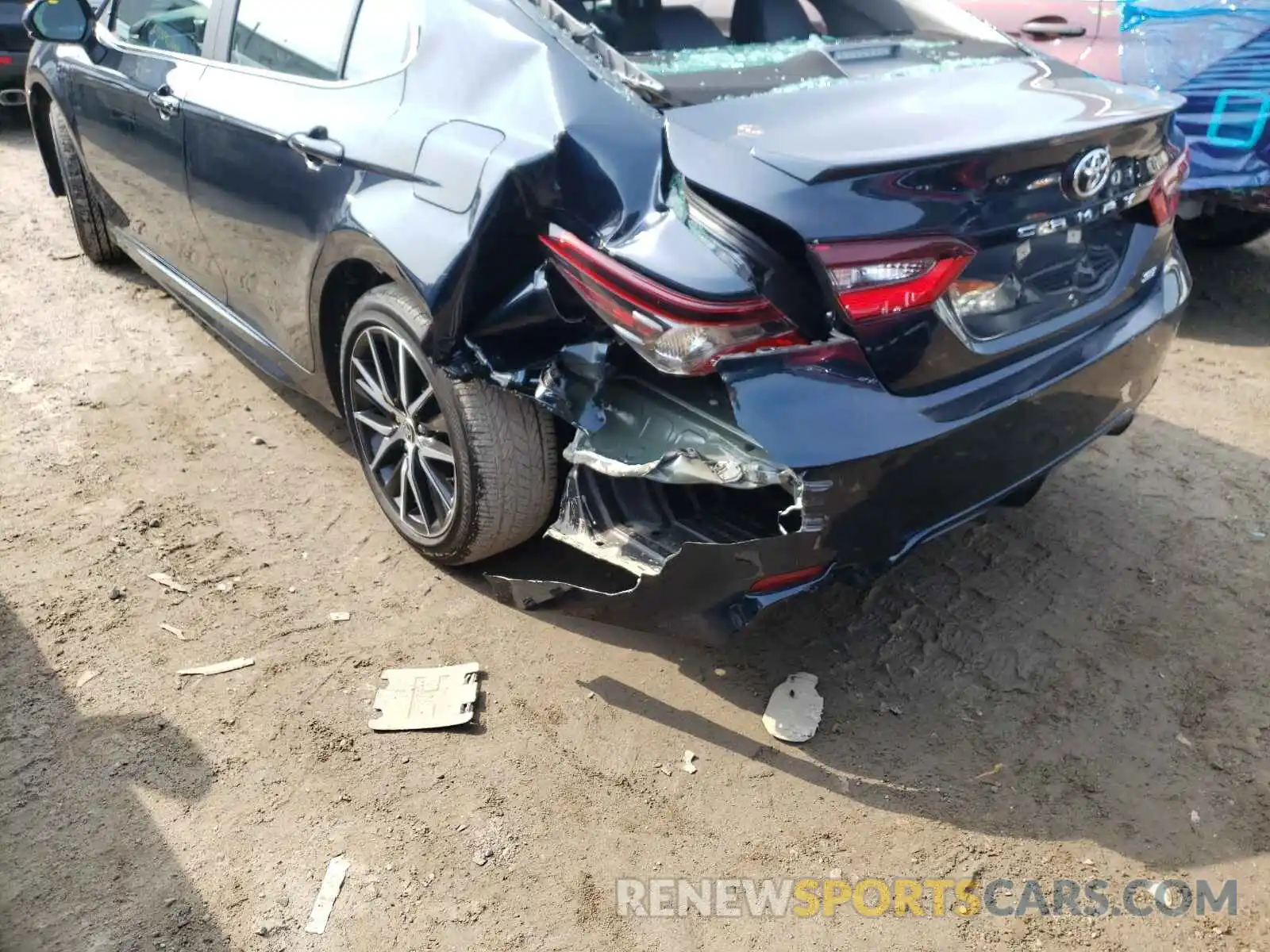 9 Photograph of a damaged car 4T1G11AK4MU583720 TOYOTA CAMRY 2021