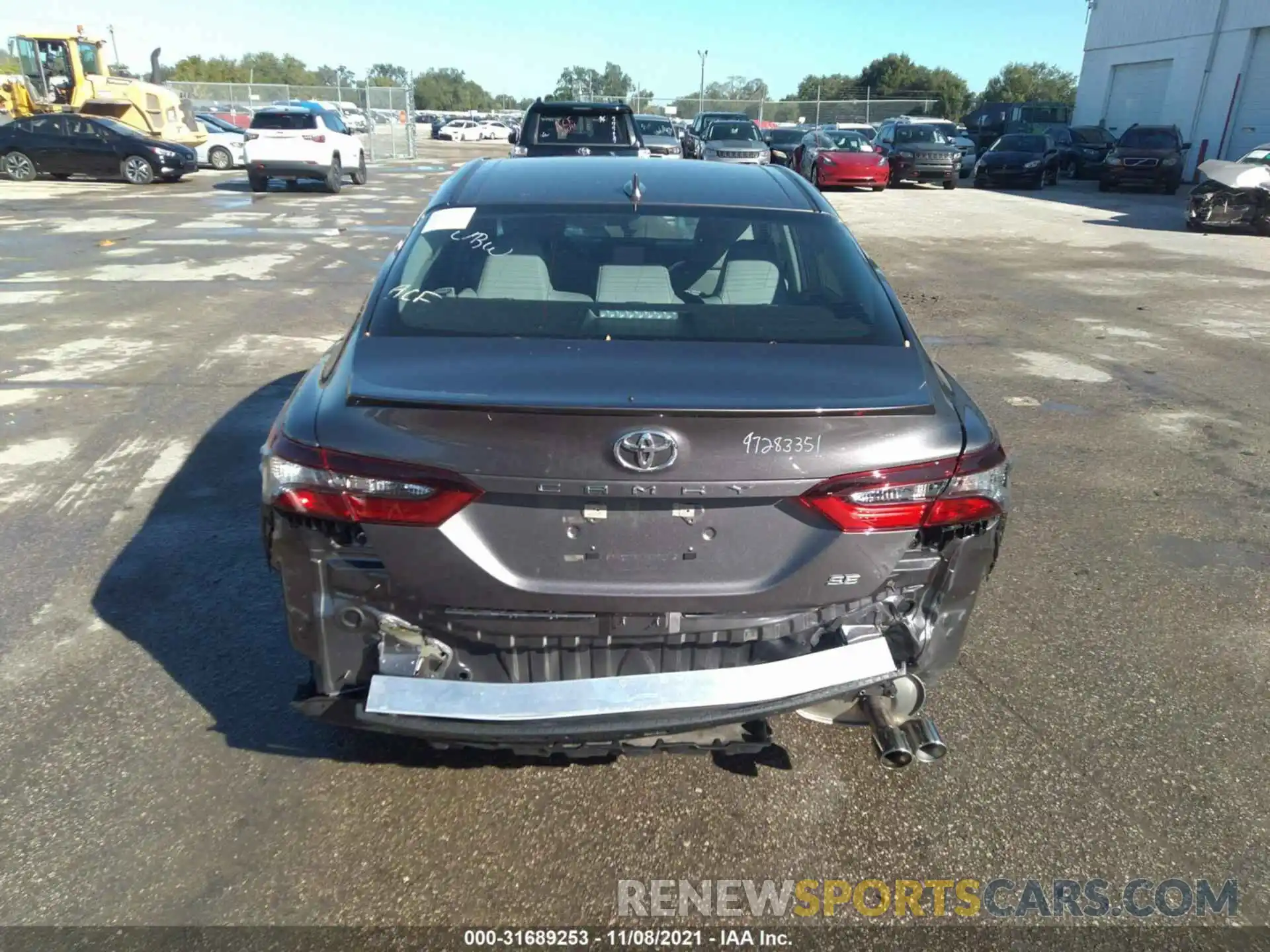 6 Photograph of a damaged car 4T1G11AK4MU589386 TOYOTA CAMRY 2021